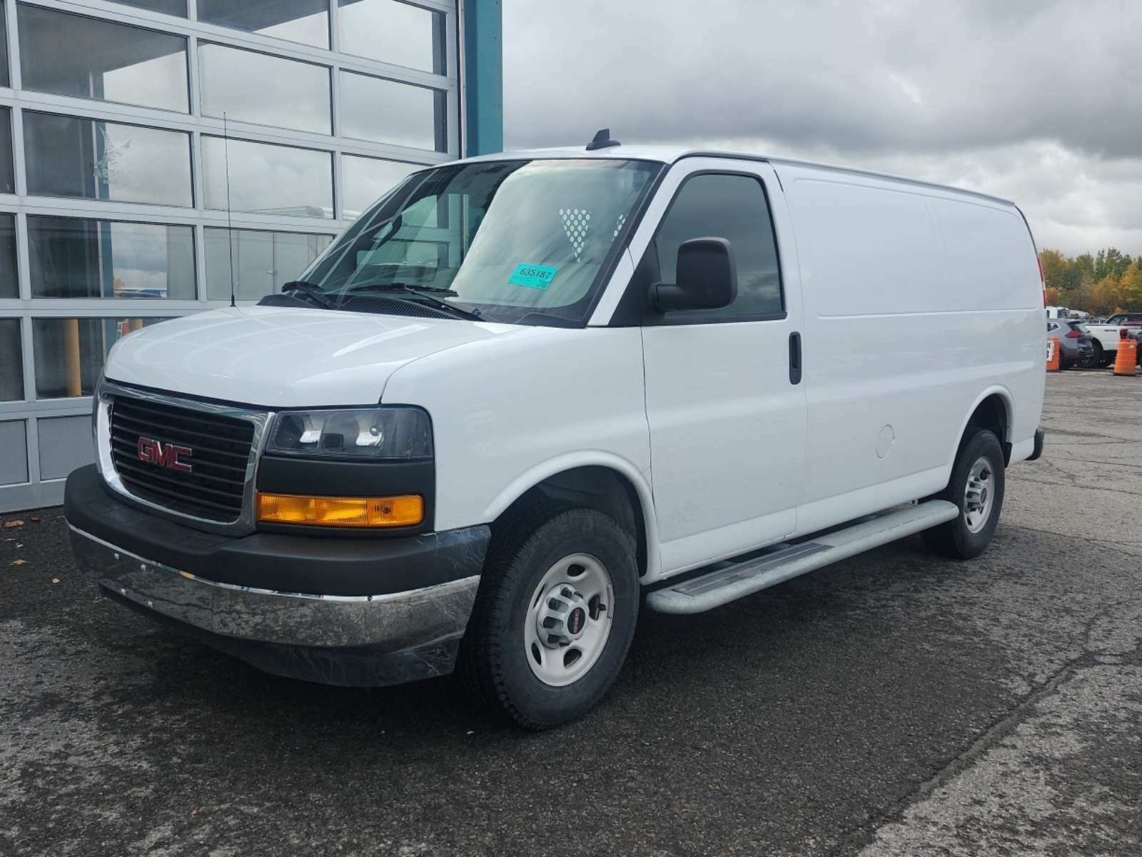 2023 GMC Savana 2500