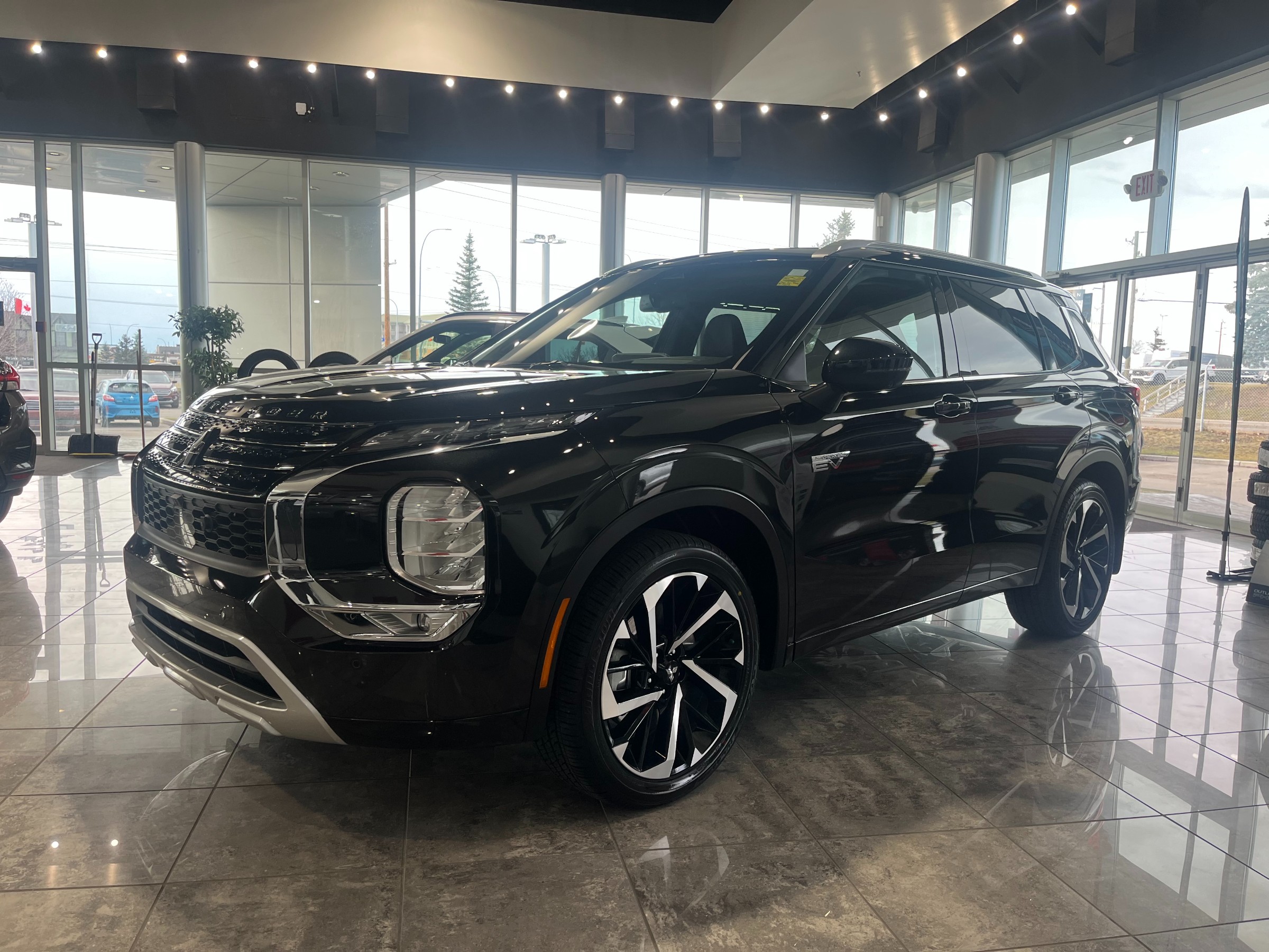 2025 Mitsubishi Outlander PHEV