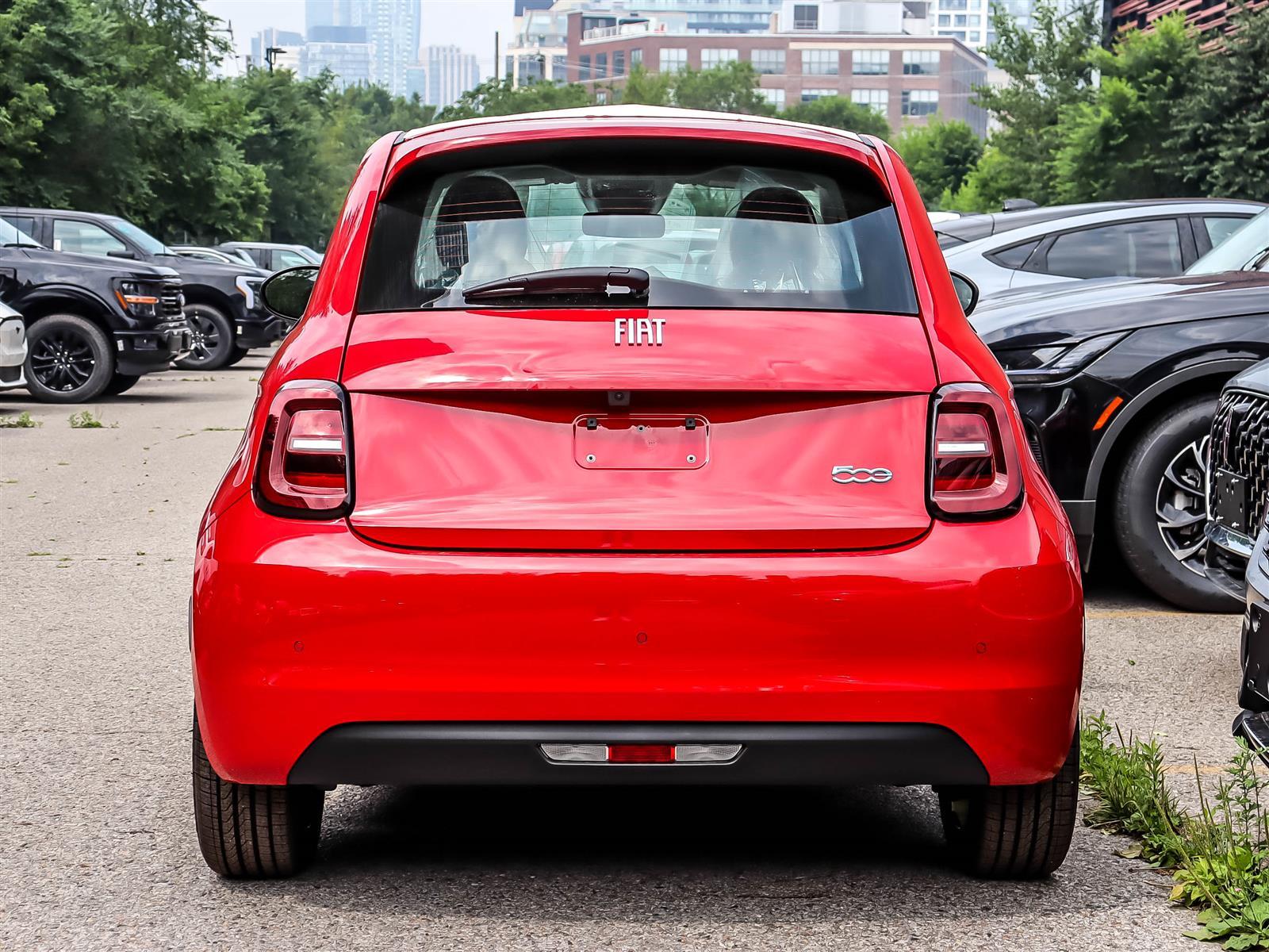 2025 FIAT 500e