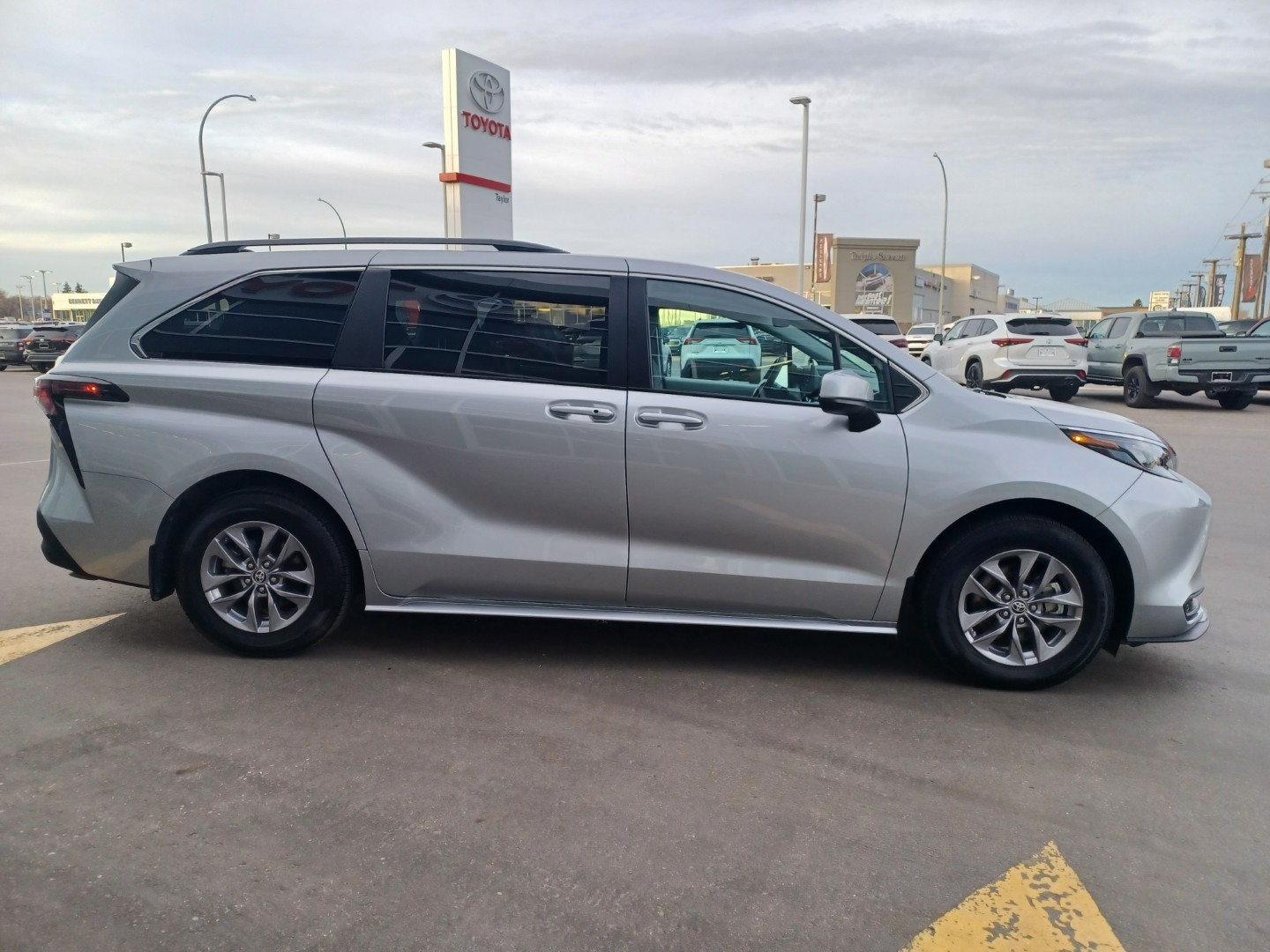 2024 Toyota Sienna