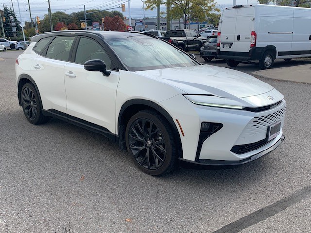 2025 Toyota Crown Signia