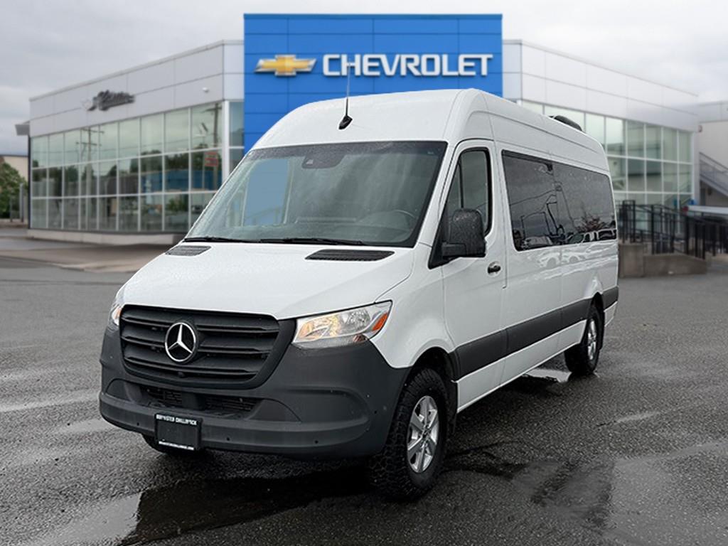 2023 Mercedes-Benz Sprinter Crew Van