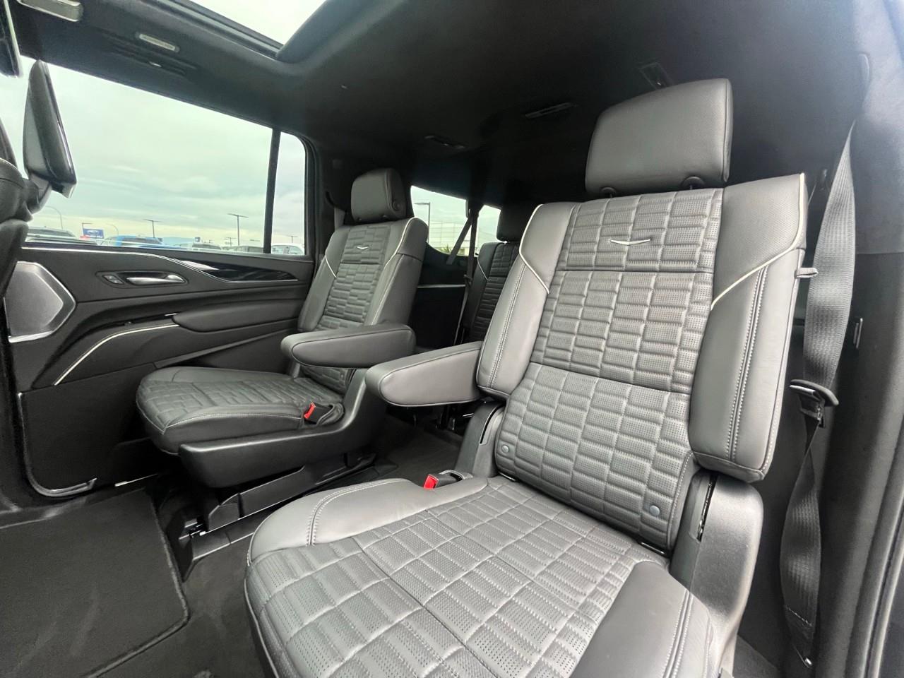 2023 Cadillac Escalade ESV