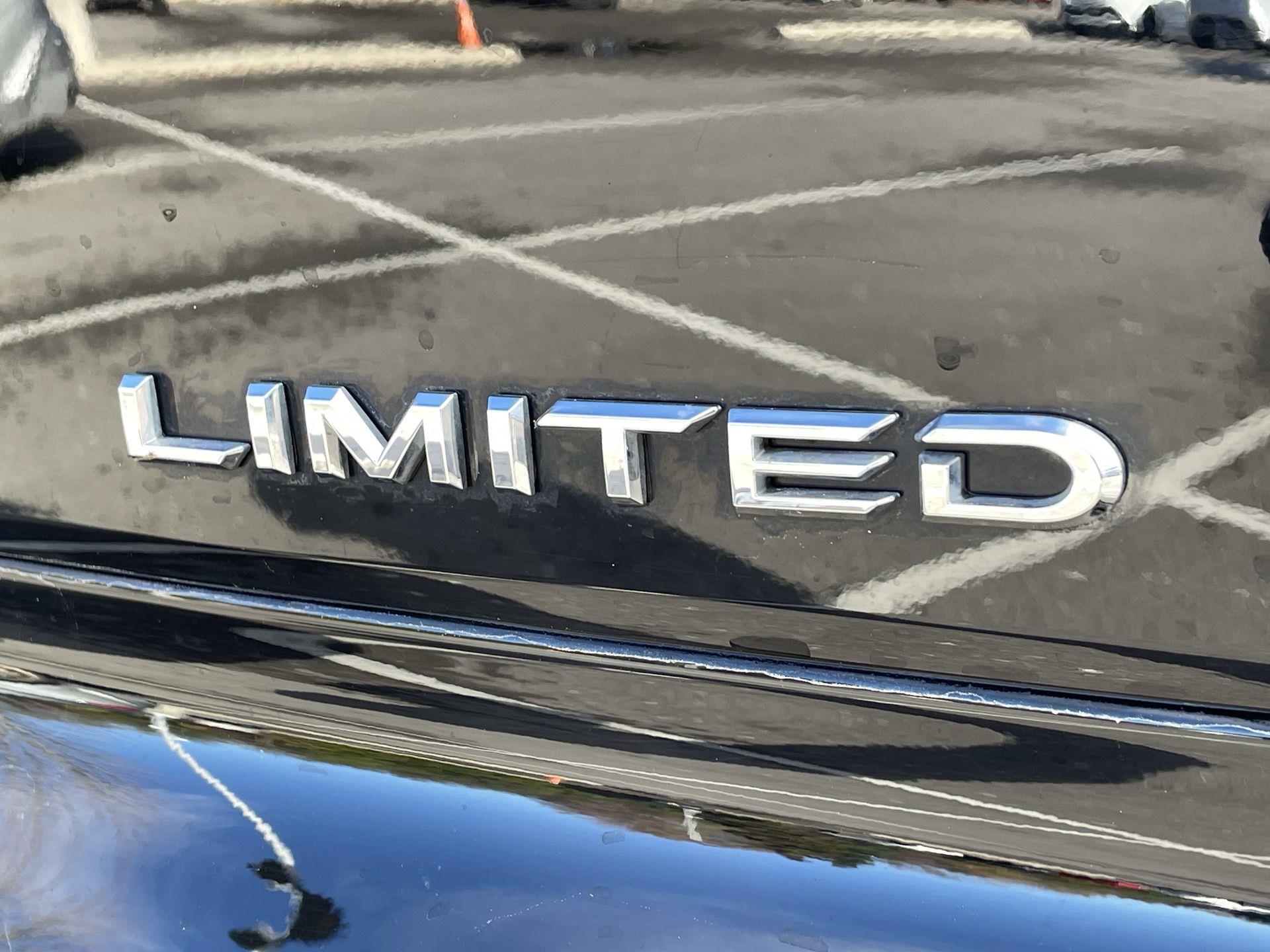 2025 Toyota Crown Signia