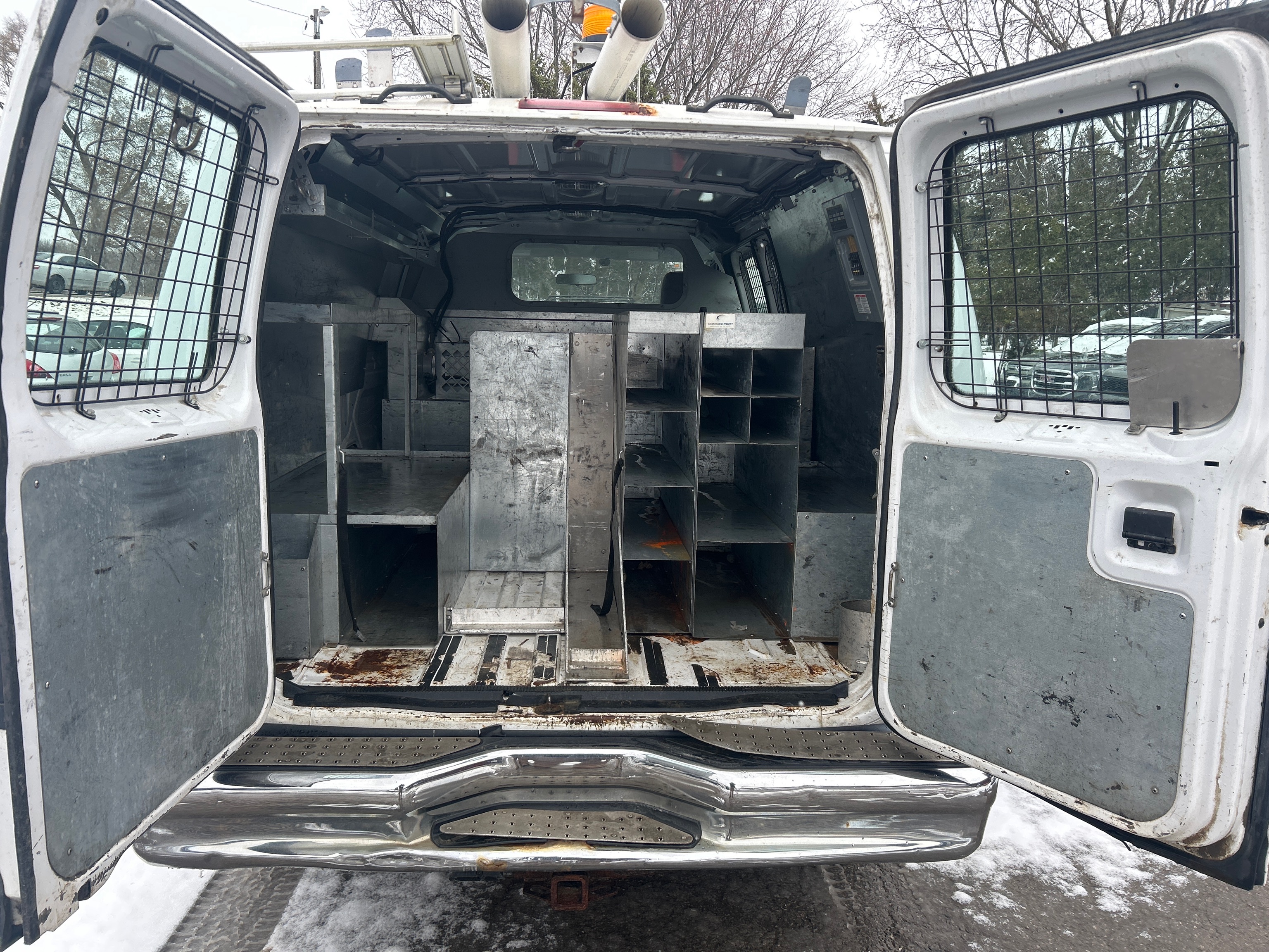 2011 Ford E-350 Super Duty
