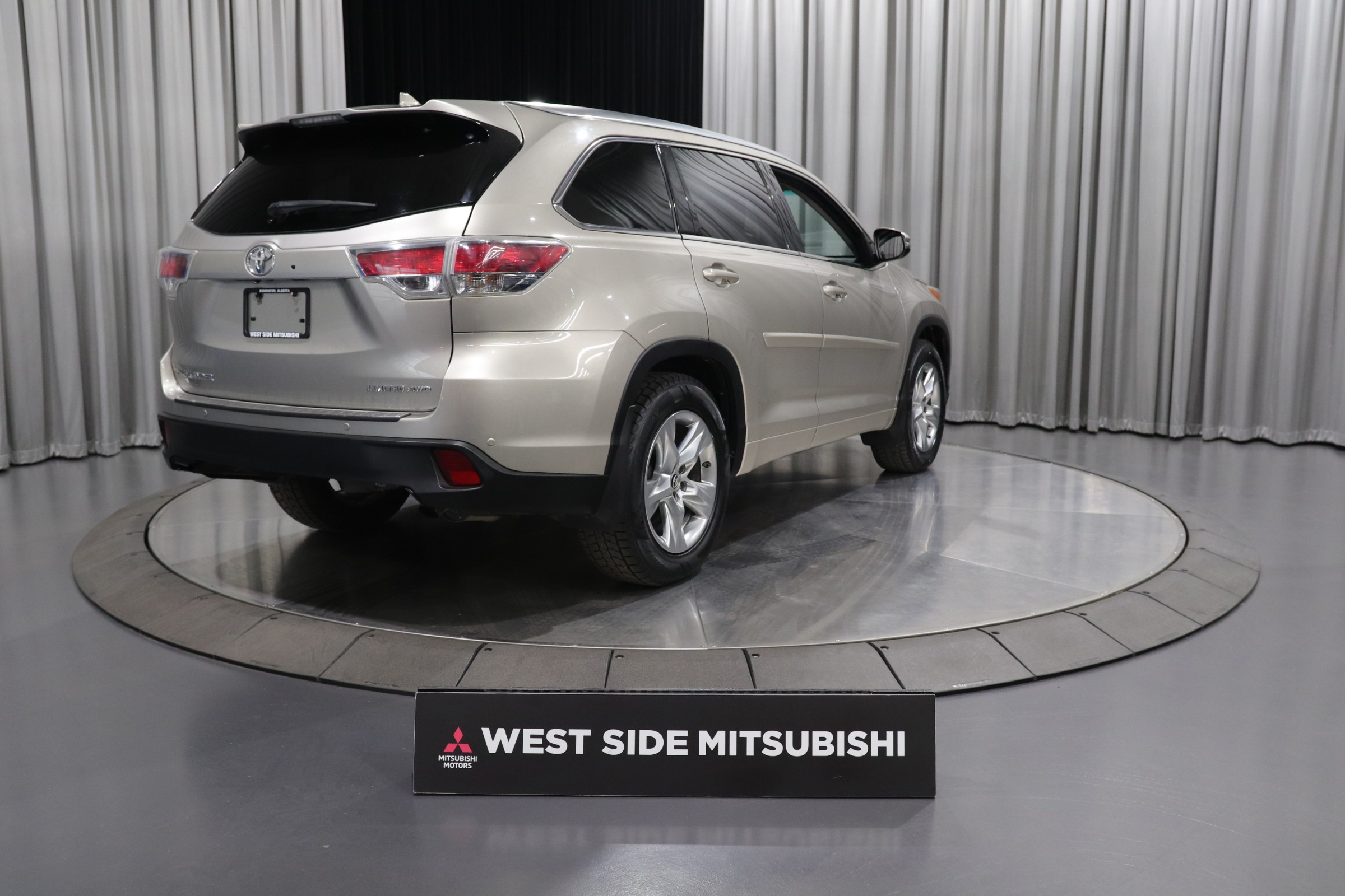 2016 Toyota Highlander