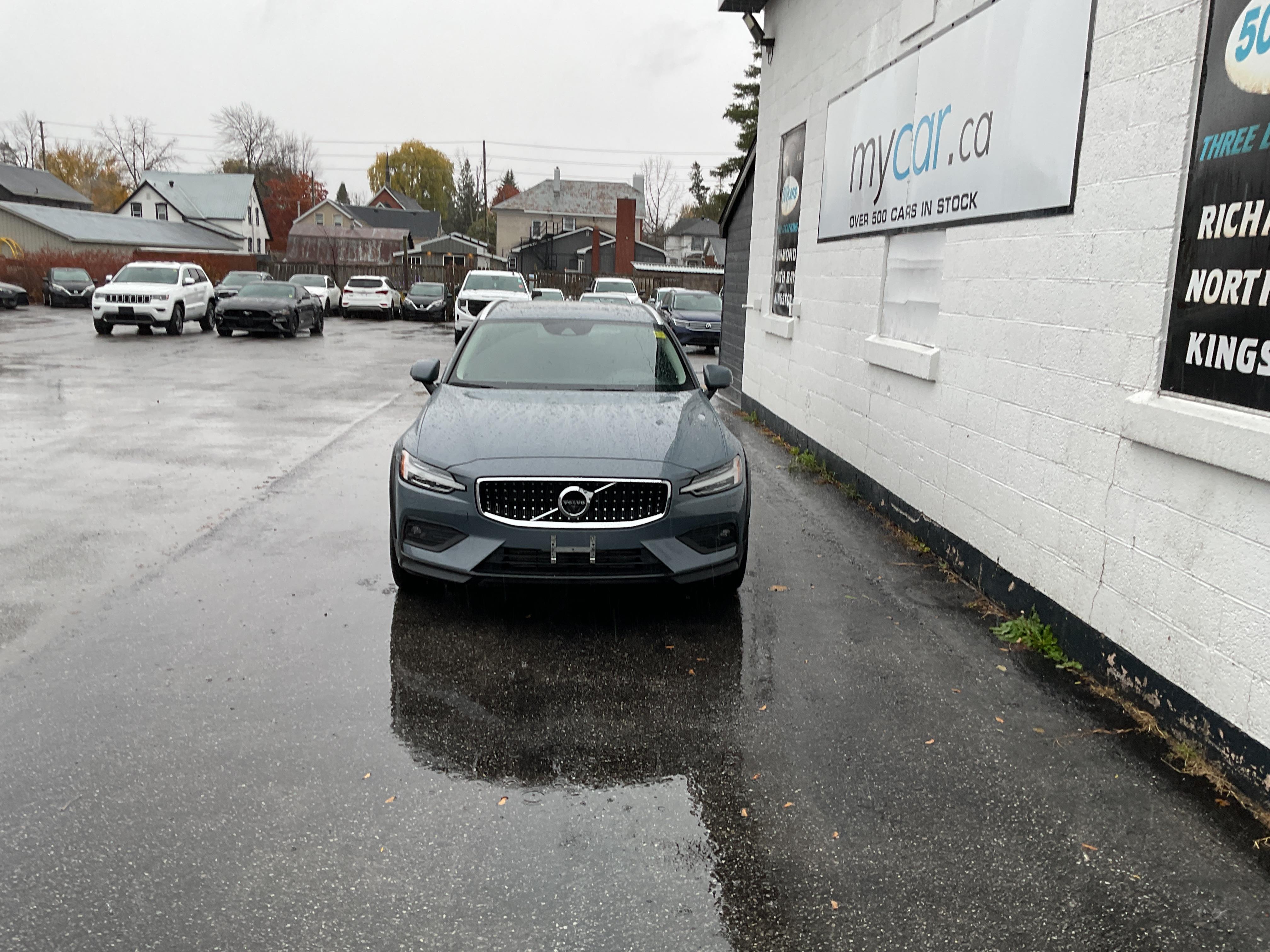 2022 Volvo V60 Cross Country