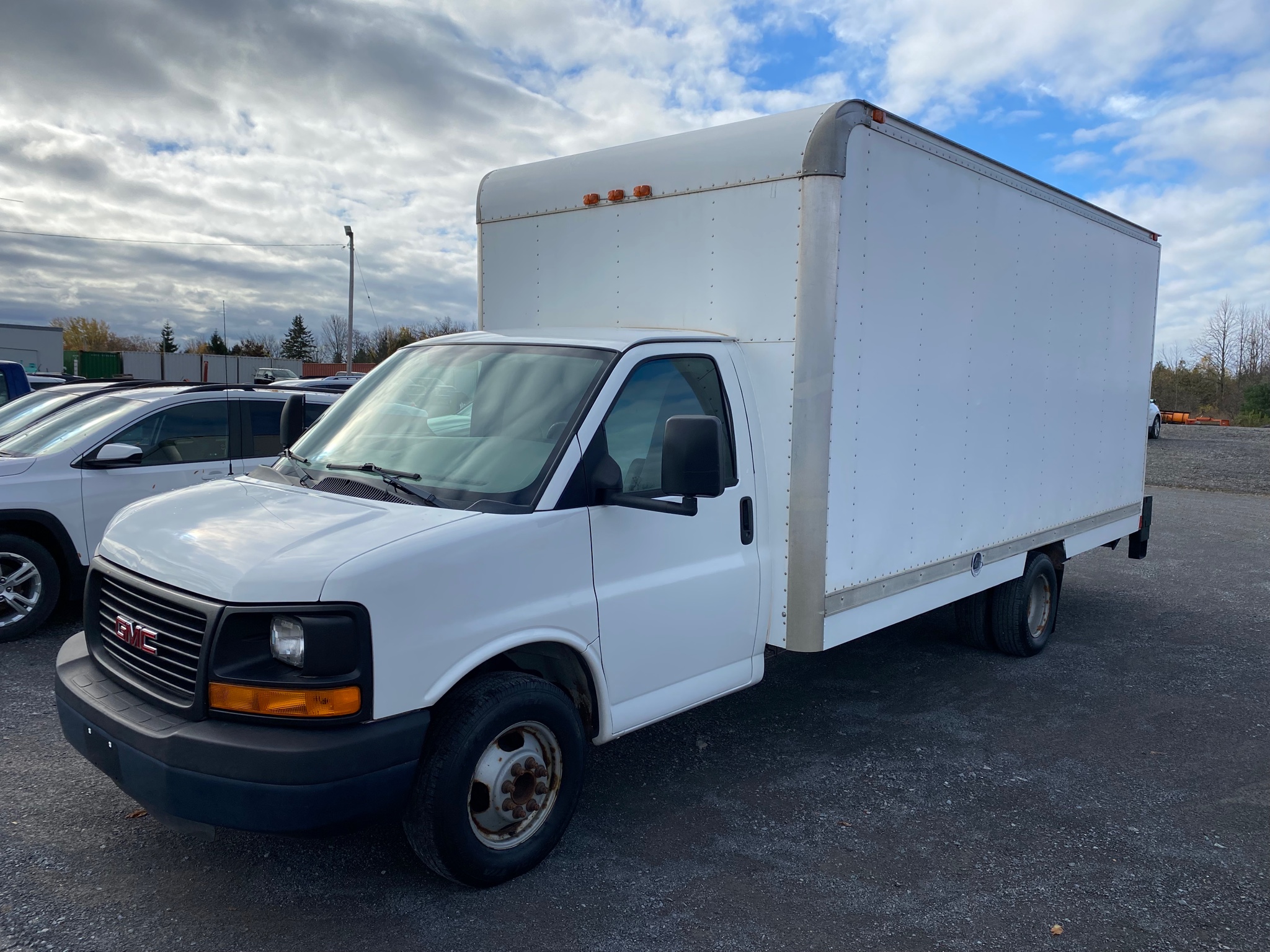 2015 GMC Savana Cutaway