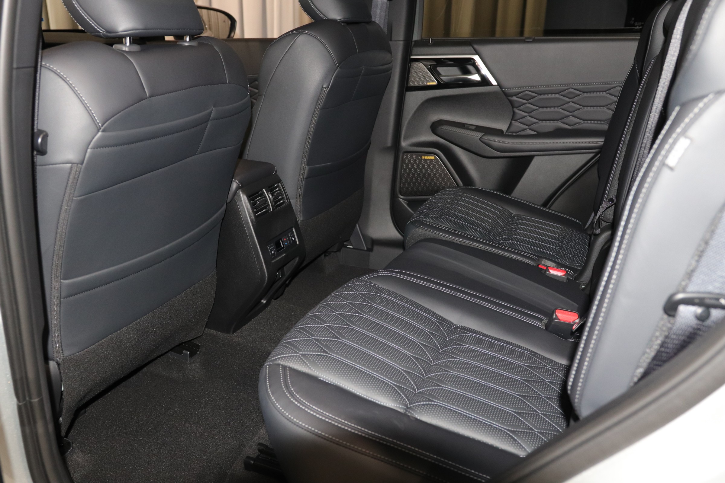 2025 Mitsubishi Outlander