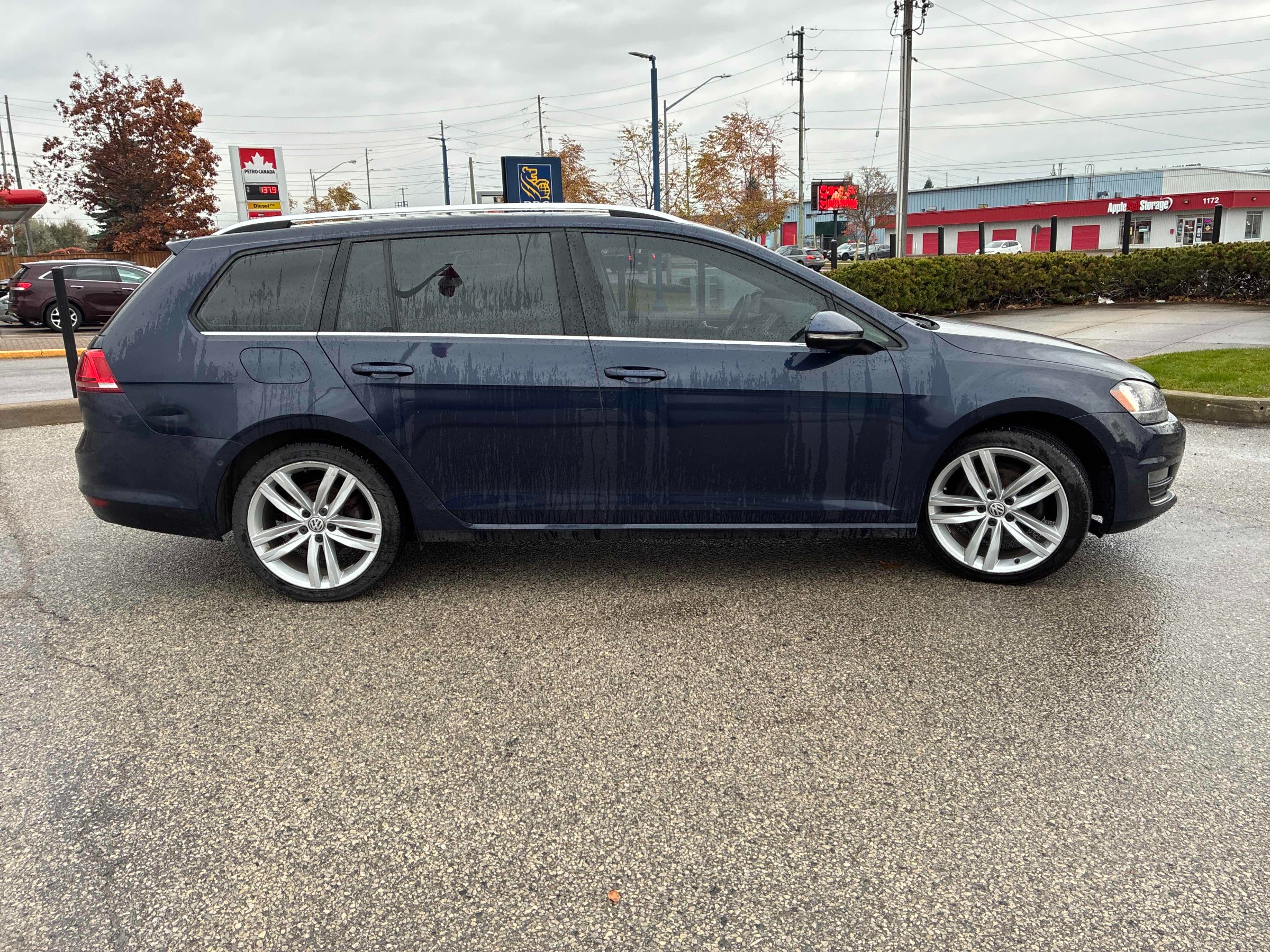 2017 Volkswagen Golf SportWagen