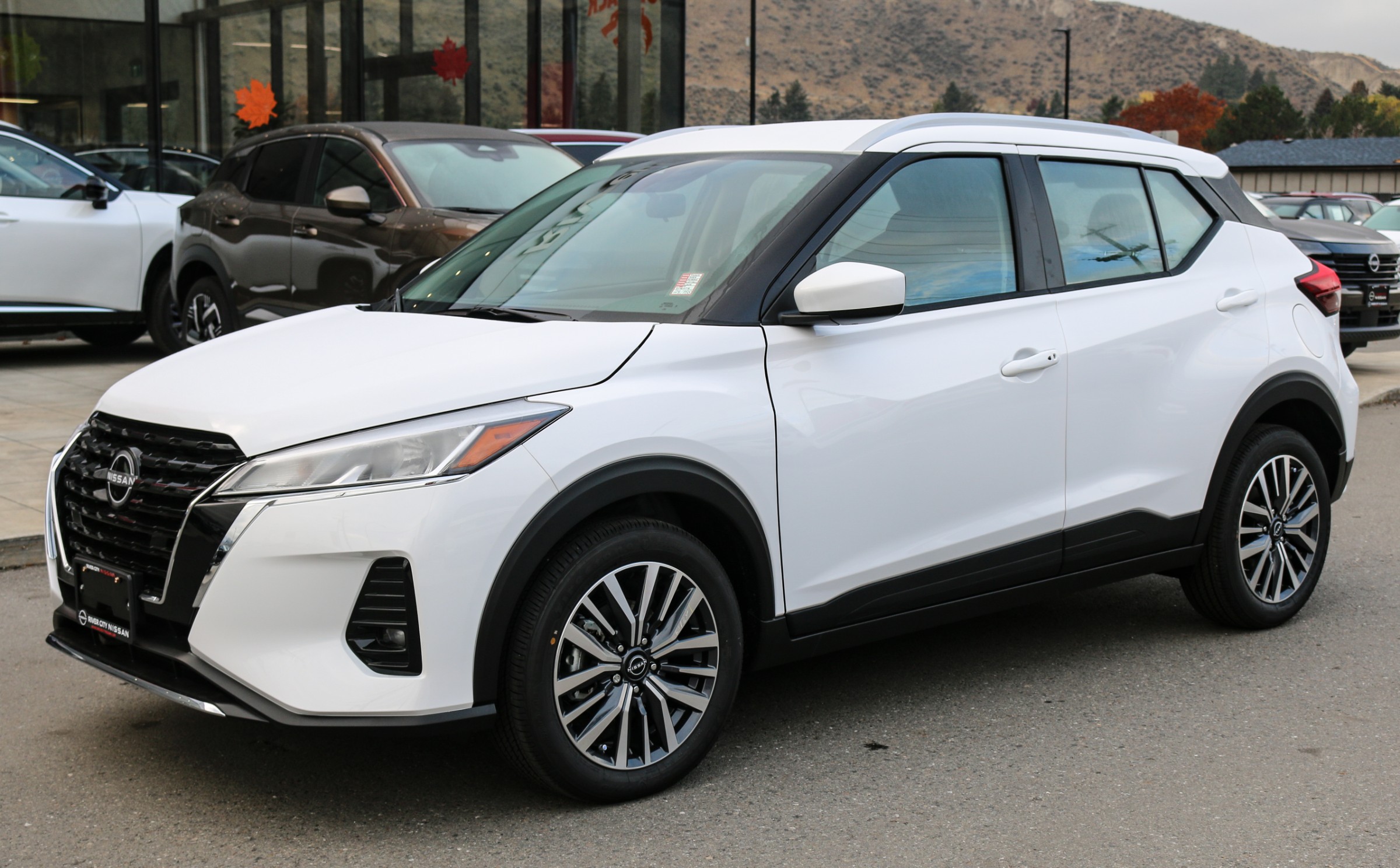 2025 Nissan Kicks Play