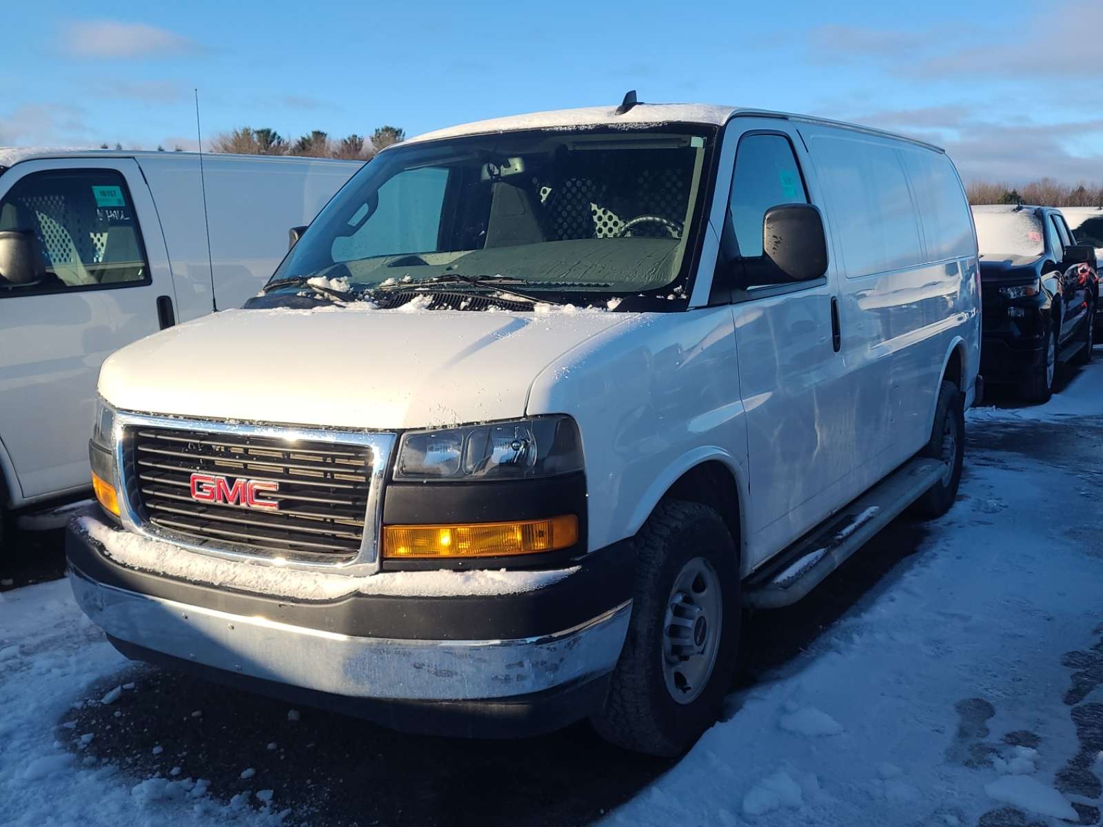 2023 GMC Savana 2500