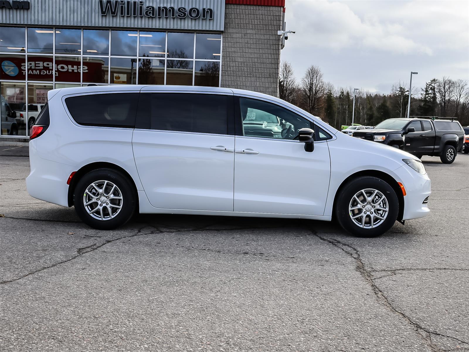 2026 Chrysler Grand Caravan