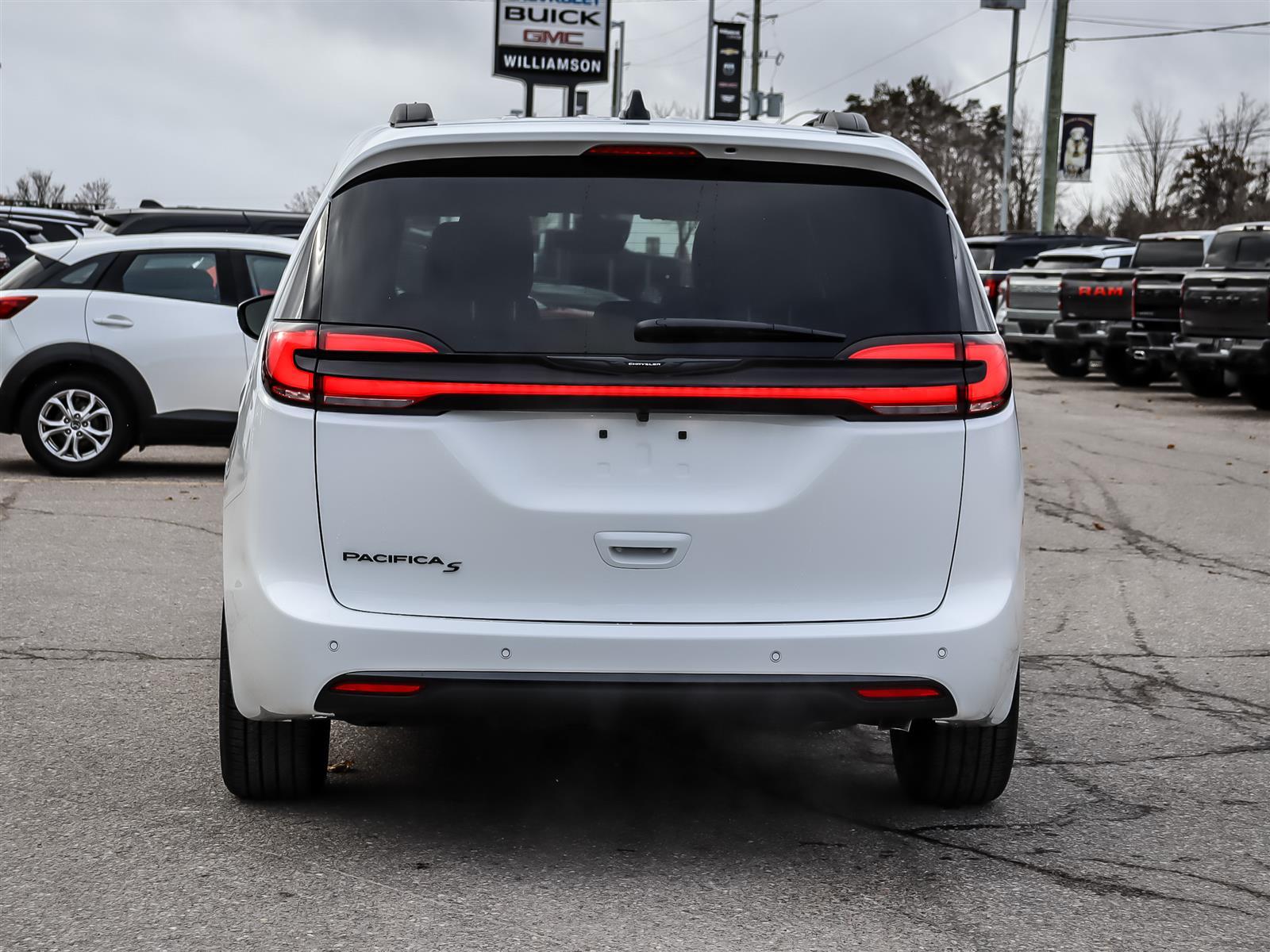 2026 Chrysler Pacifica