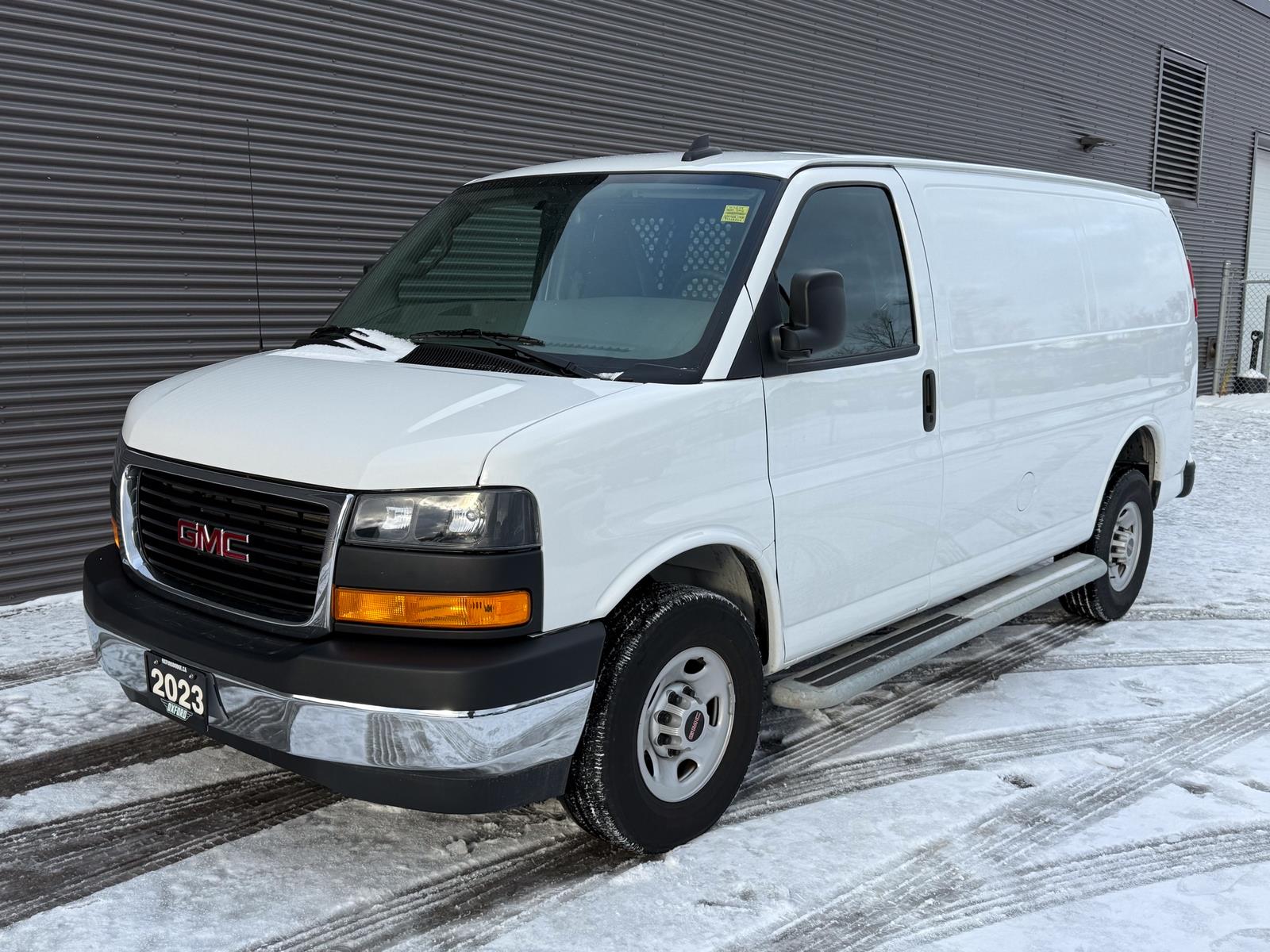 2023 GMC Savana 2500