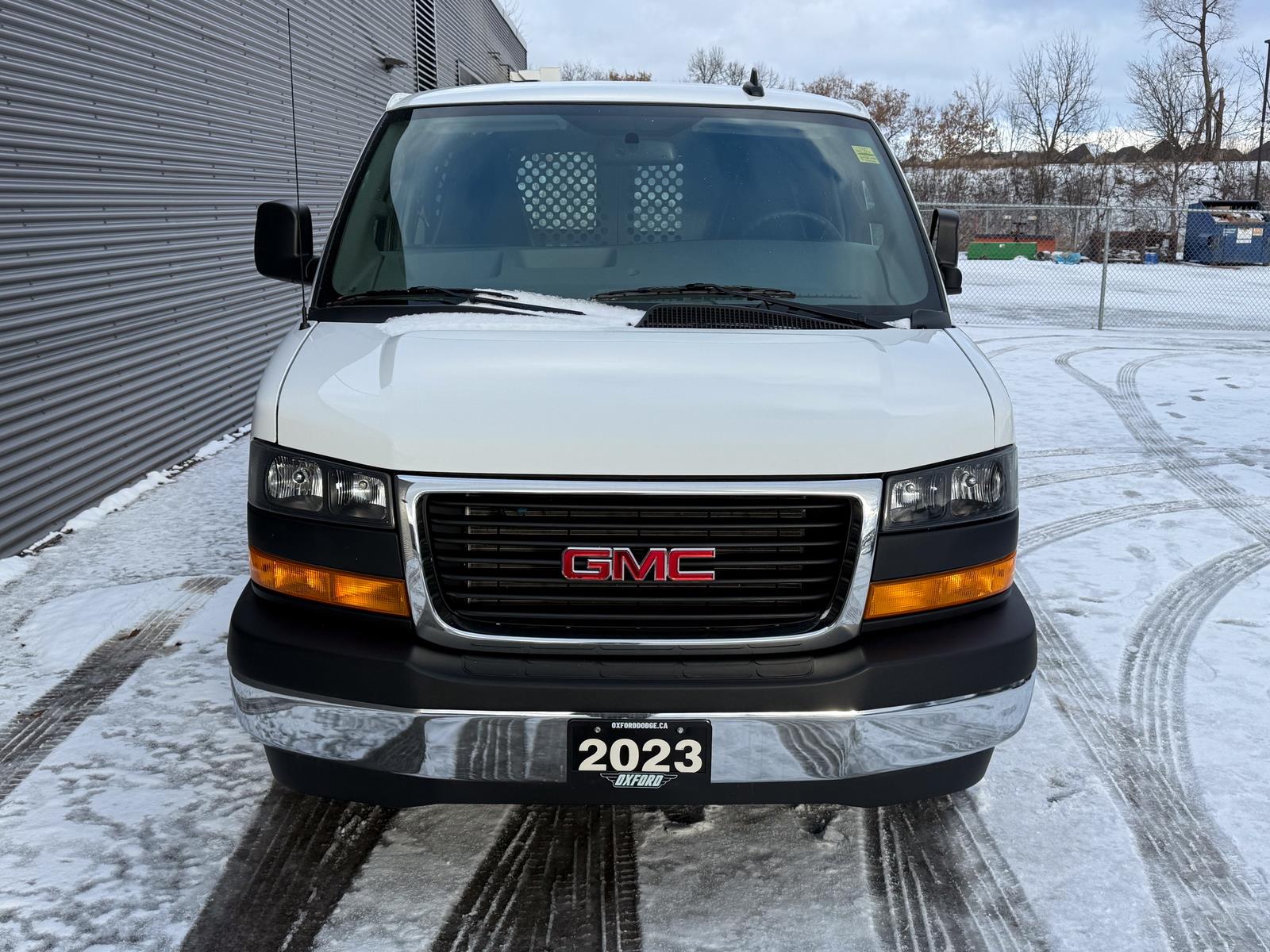 2023 GMC Savana 2500