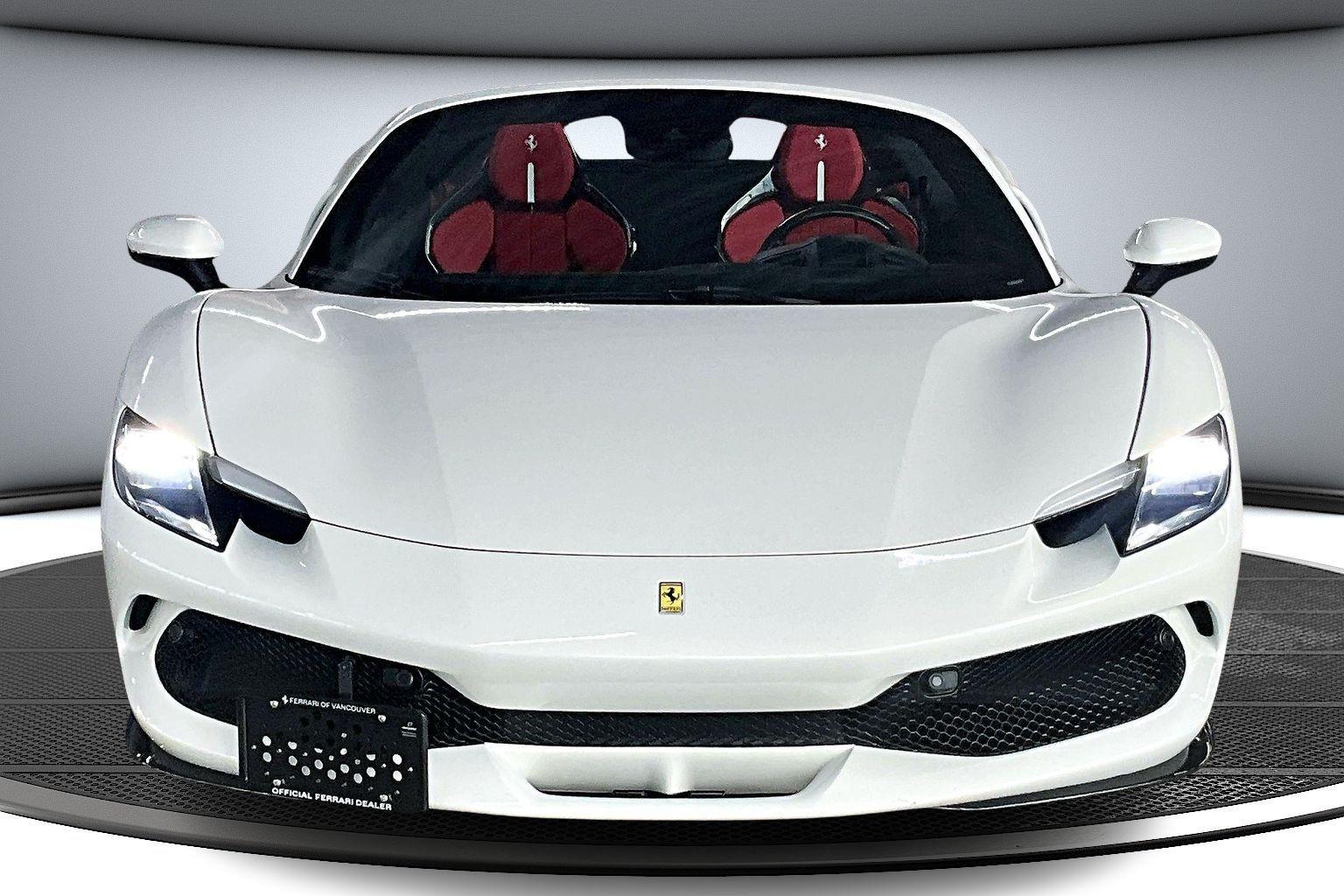 2025 Ferrari 296 GTS