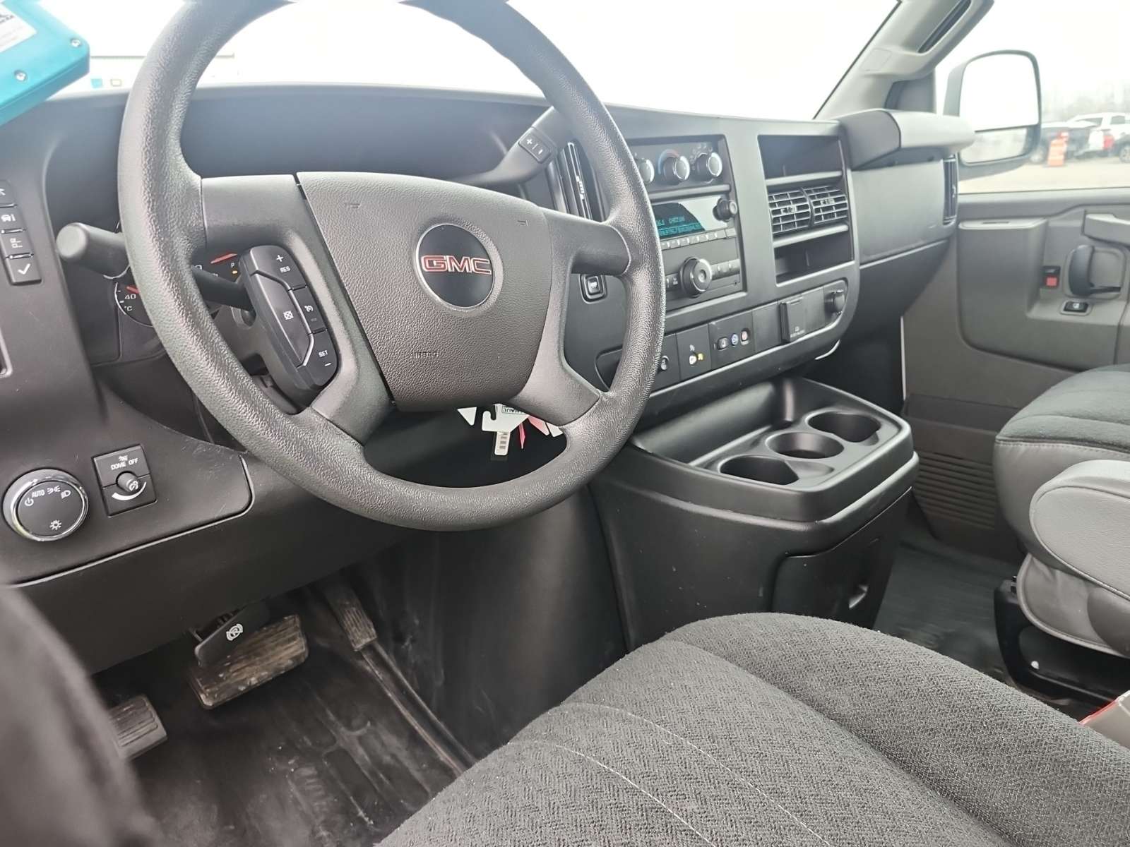 2023 GMC Savana 2500