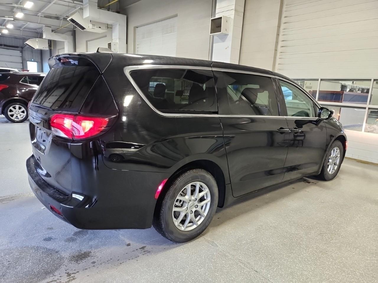 2024 Chrysler Grand Caravan