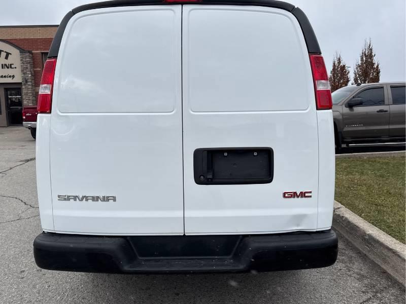 2021 GMC Savana 2500
