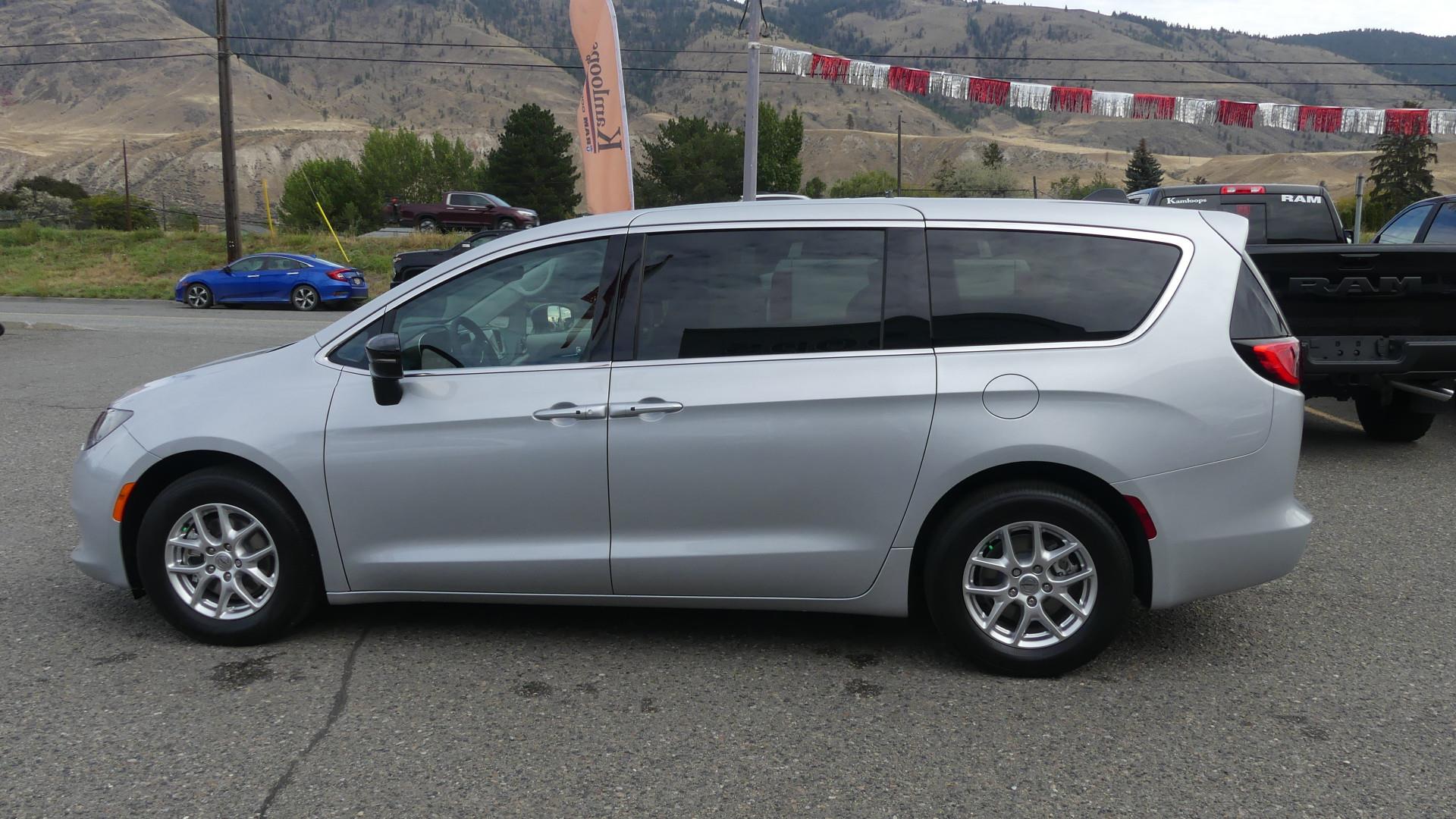 2024 Chrysler Grand Caravan