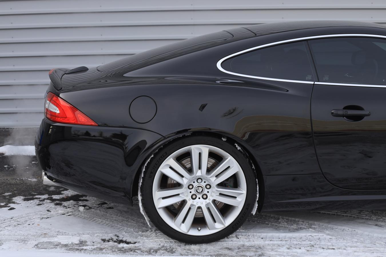 2010 Jaguar XKR