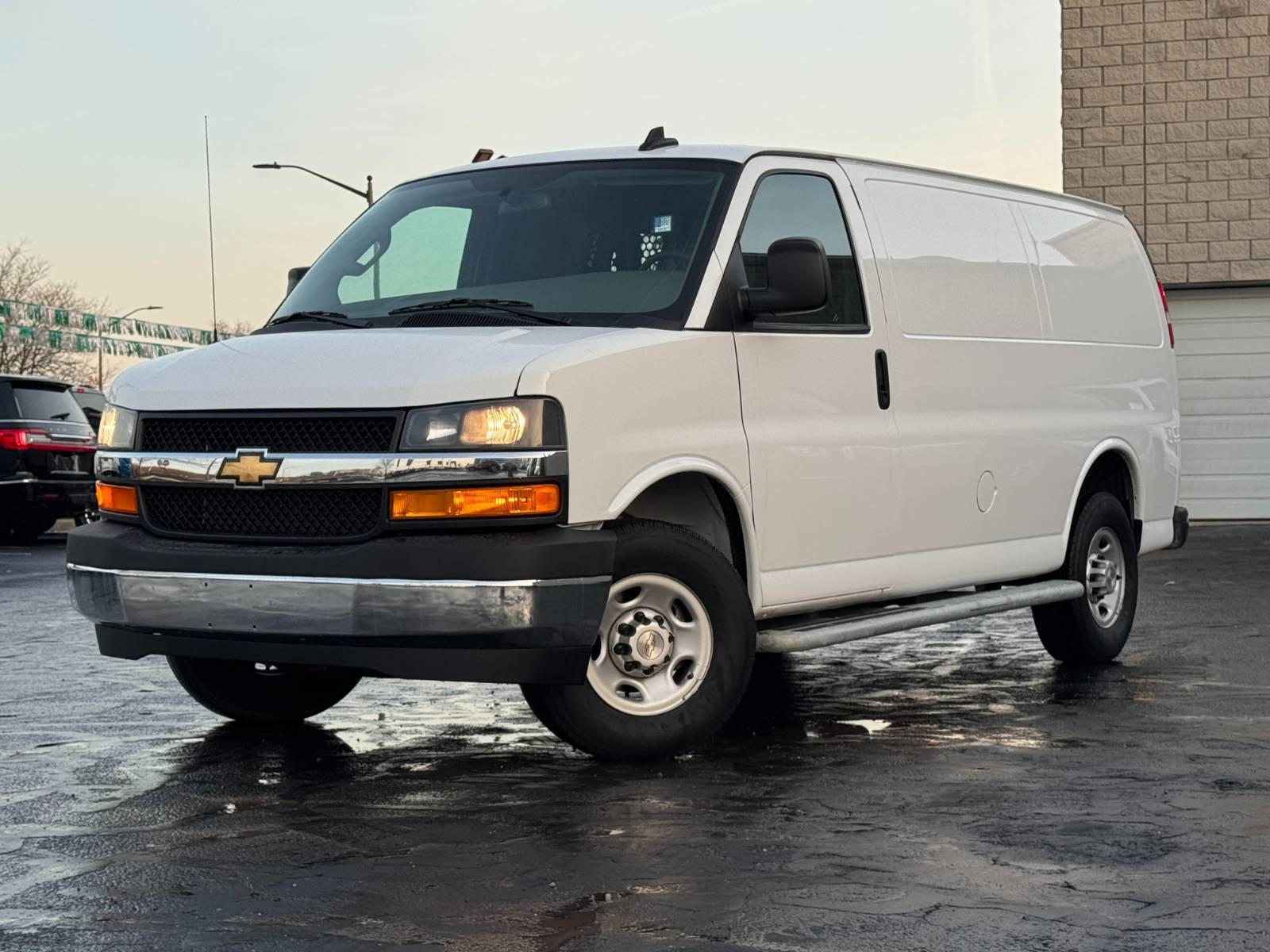 2024 Chevrolet Express 2500