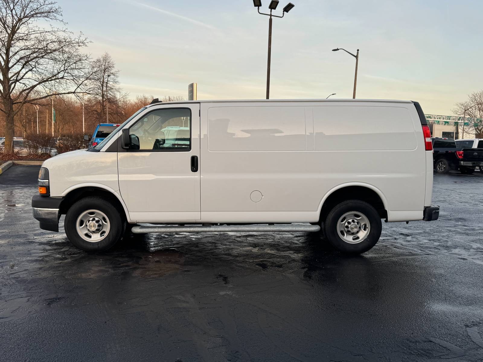 2024 Chevrolet Express 2500