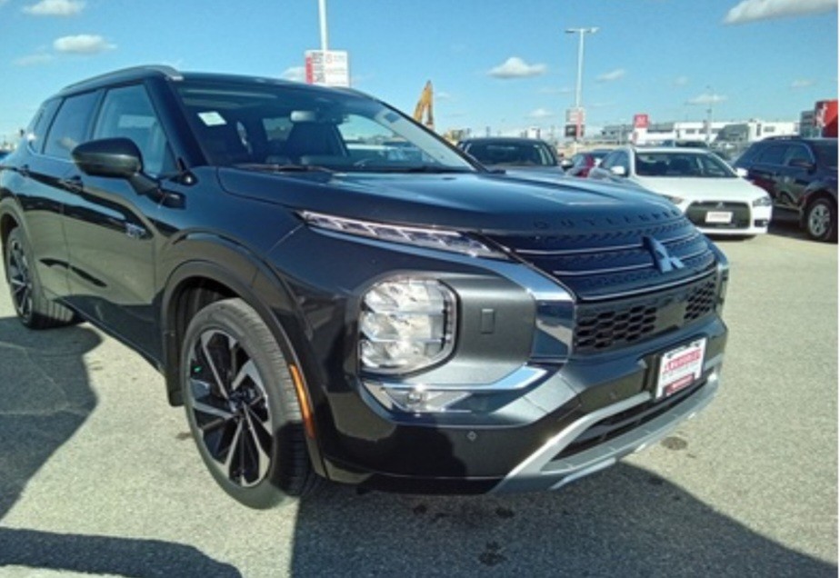 2025 Mitsubishi Outlander PHEV