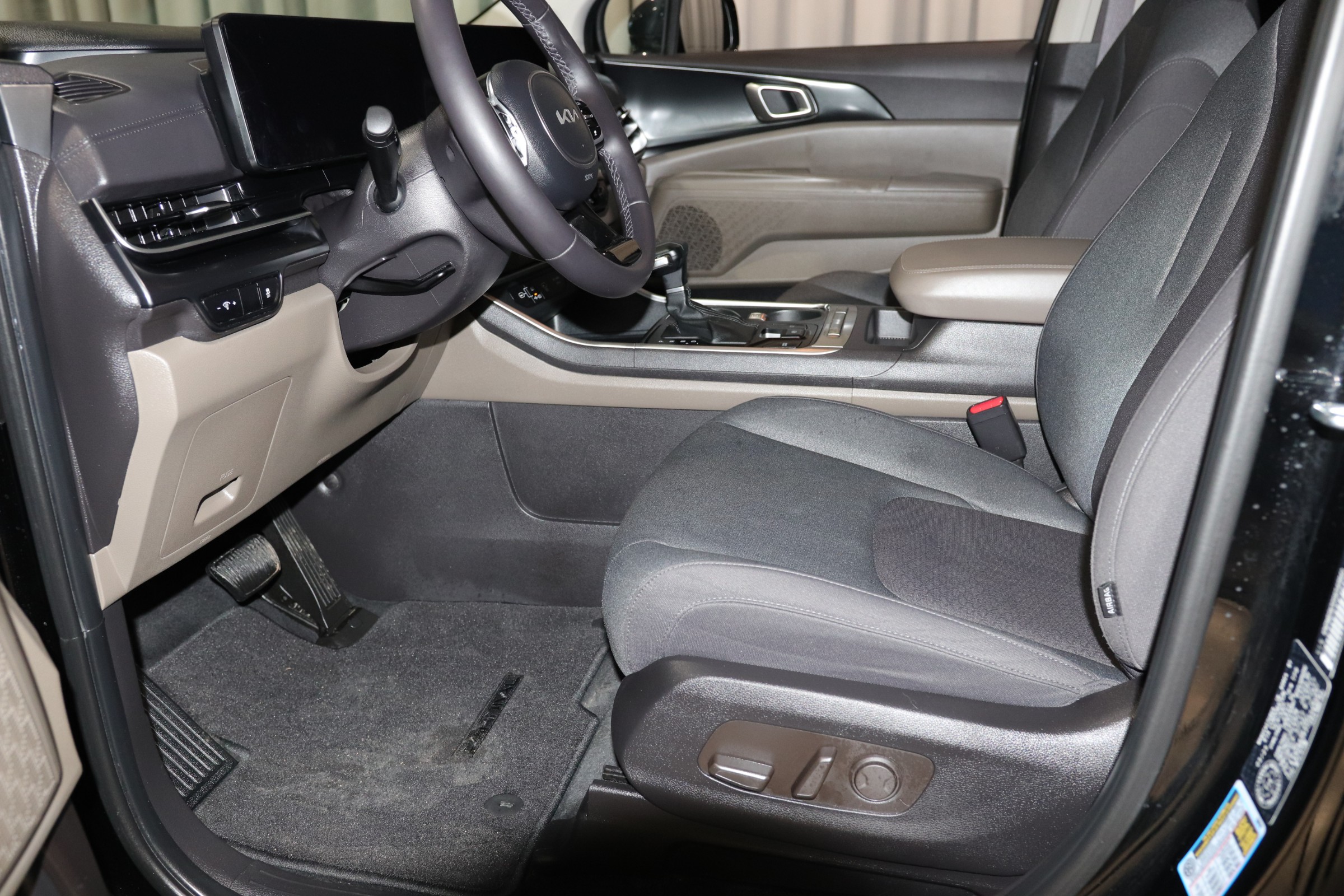 2025 Kia Carnival