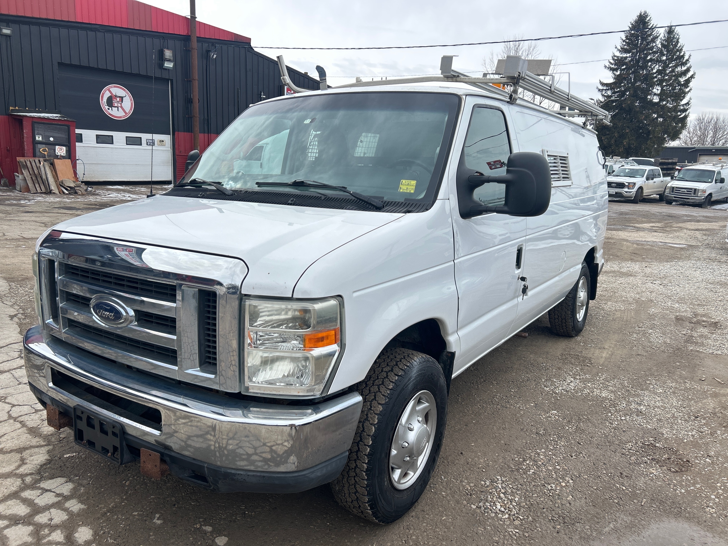 2010 Ford E-350 Super Duty