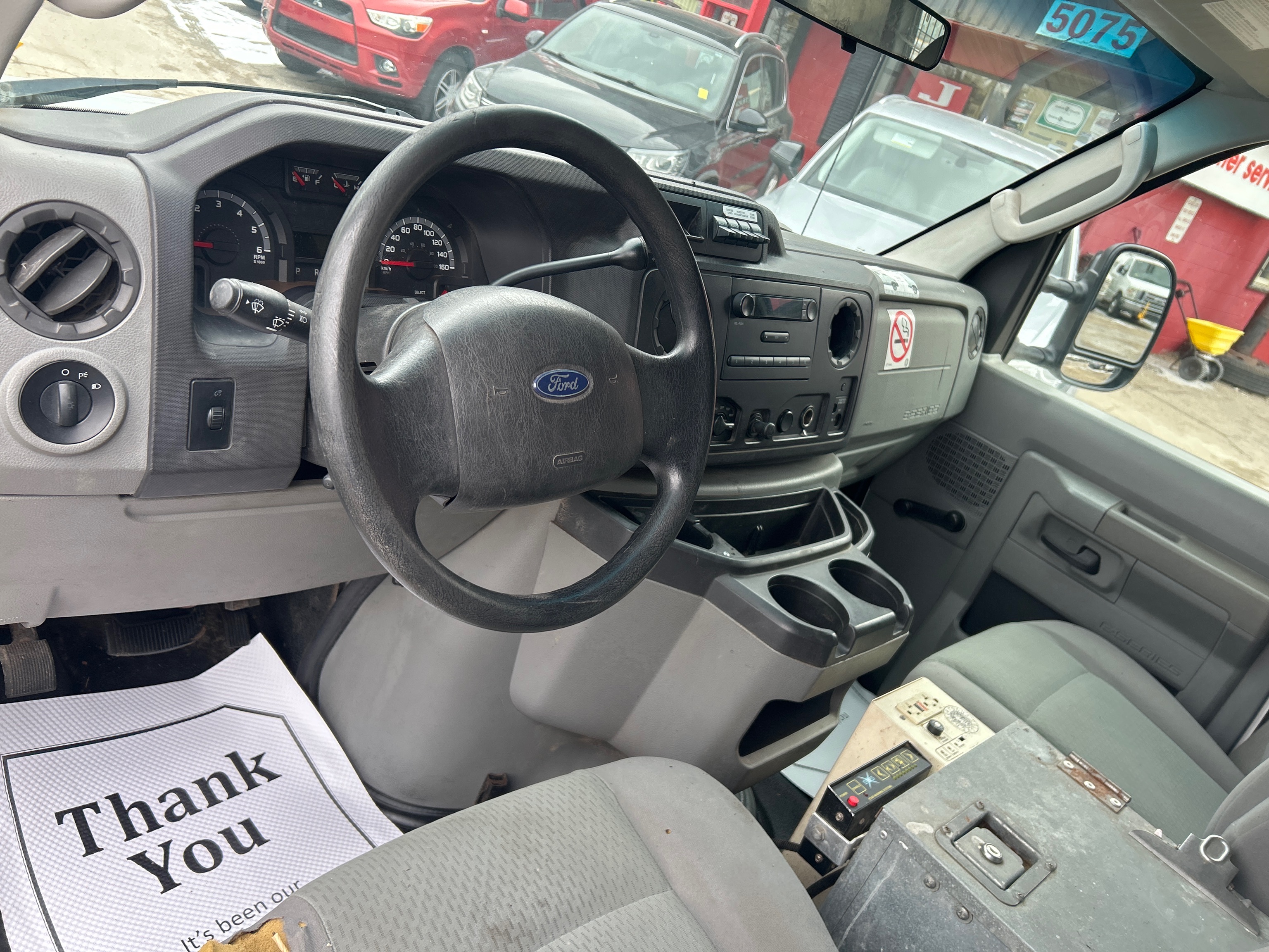 2010 Ford E-350 Super Duty