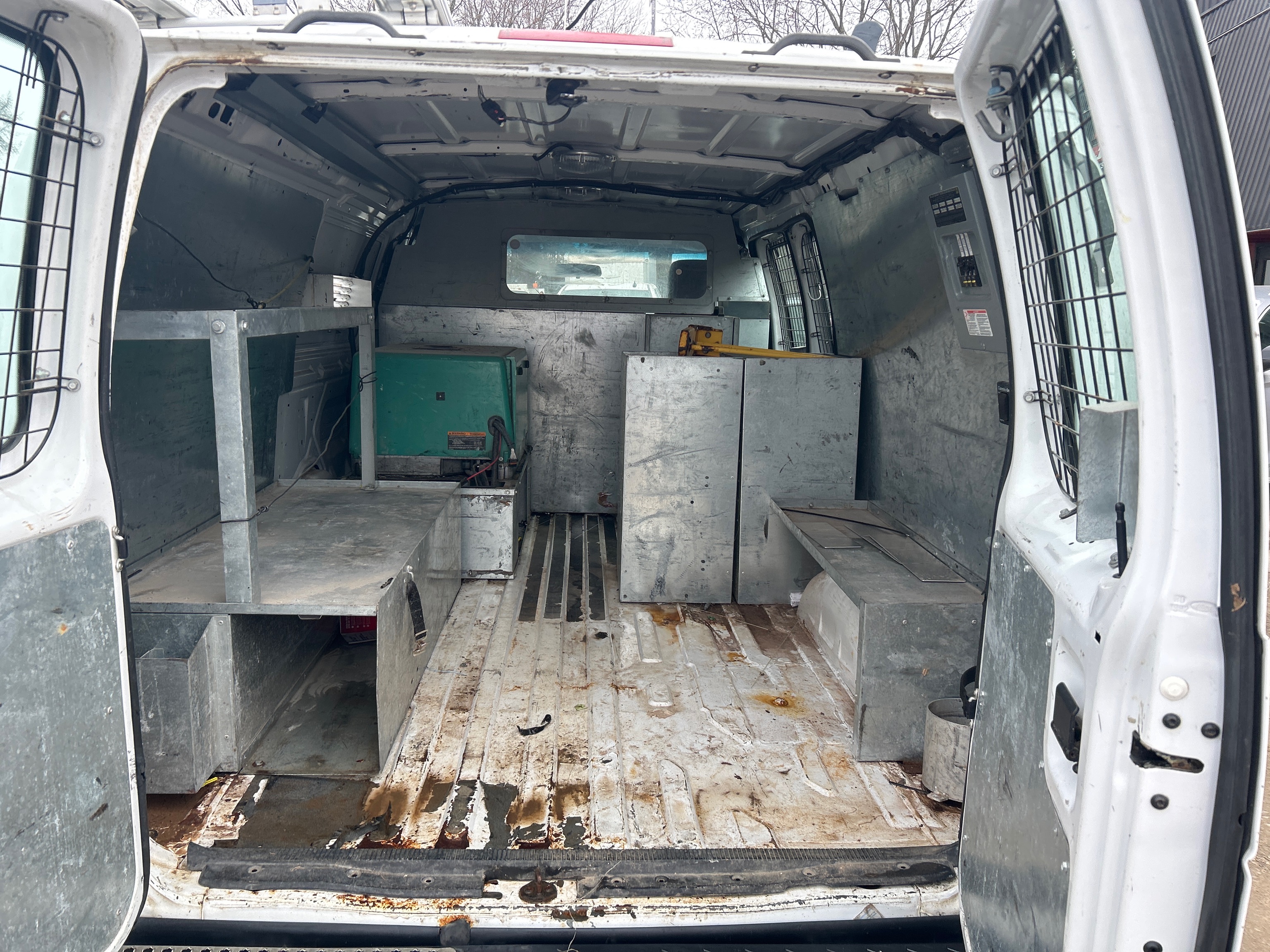 2010 Ford E-350 Super Duty