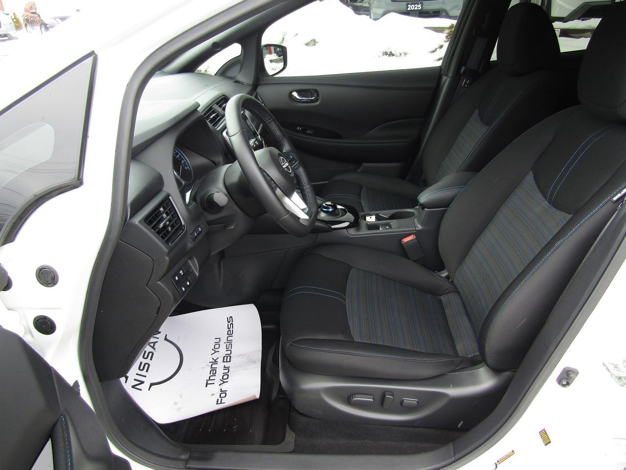 2023 Nissan LEAF