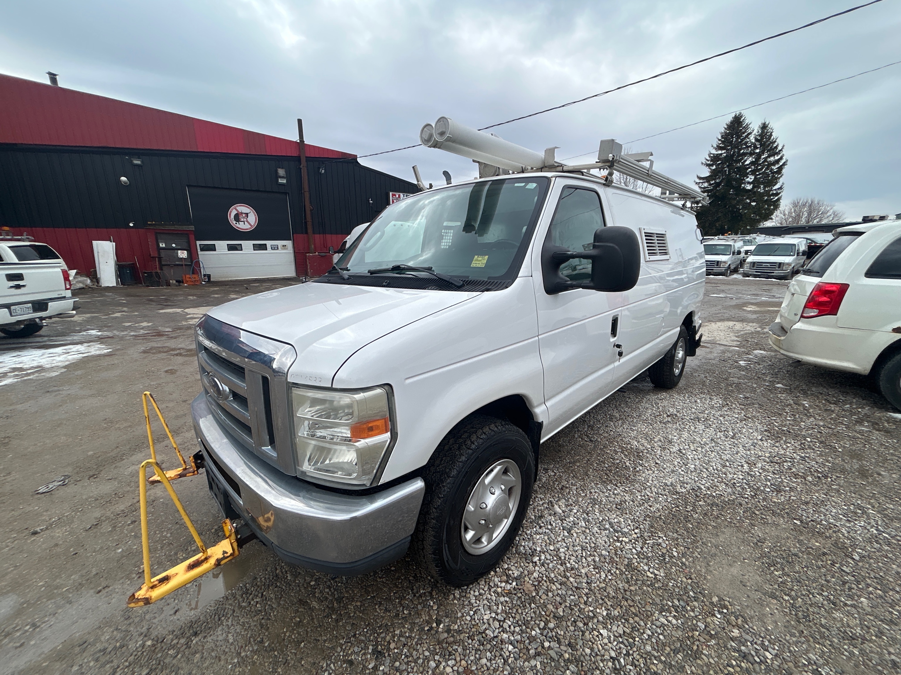 2010 Ford E-350 Super Duty