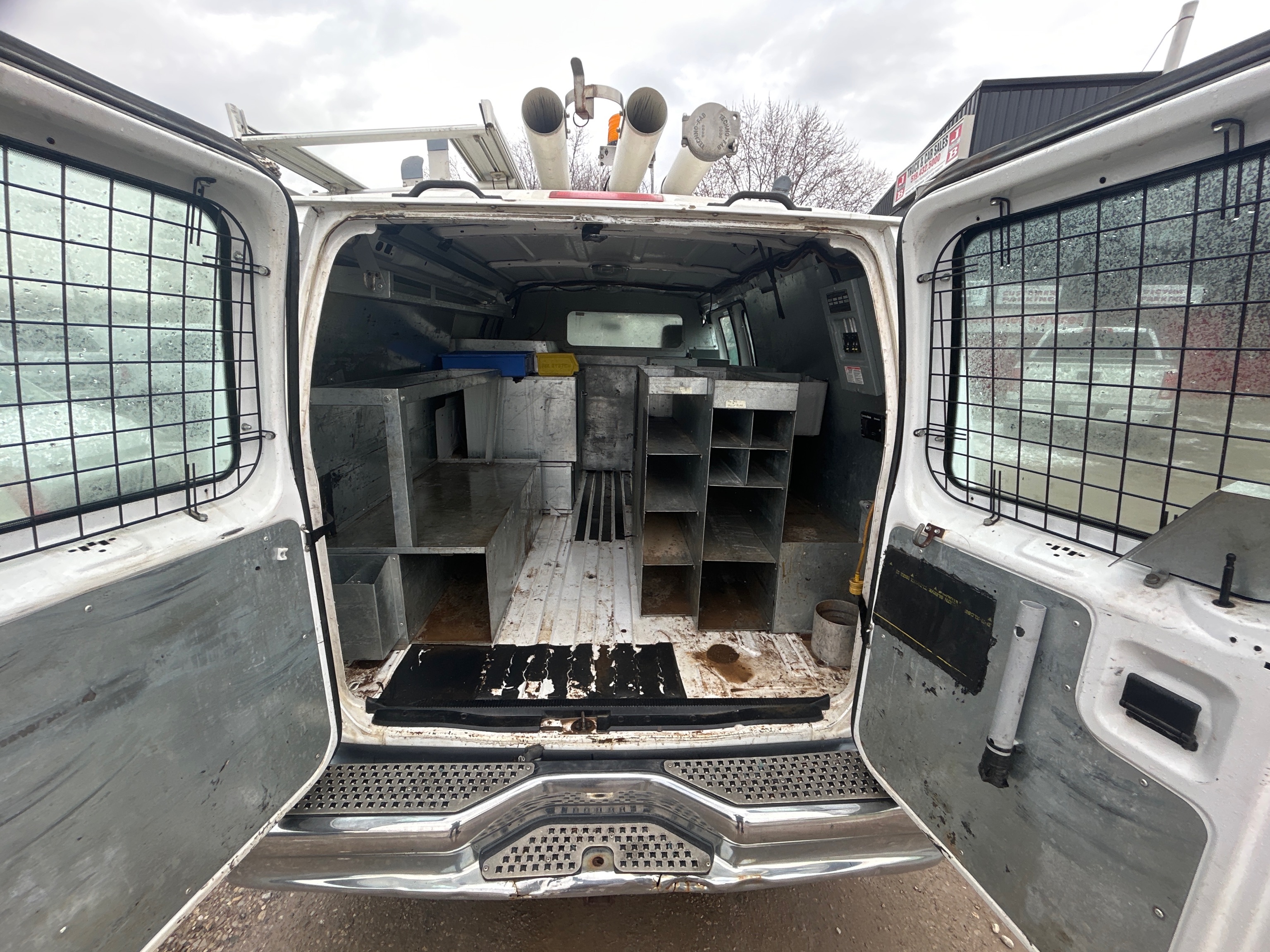 2010 Ford E-350 Super Duty