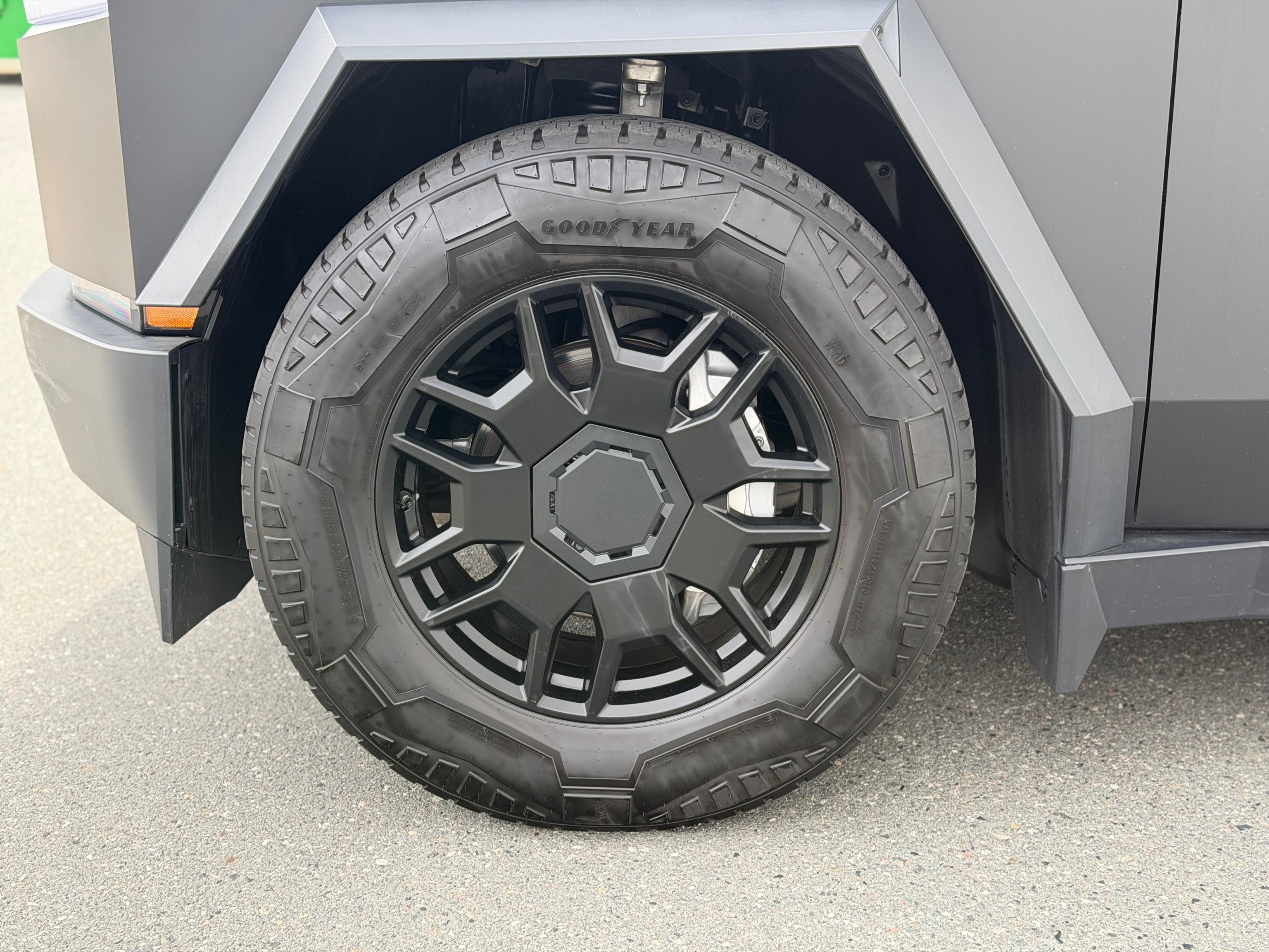 2024 Tesla Cybertruck