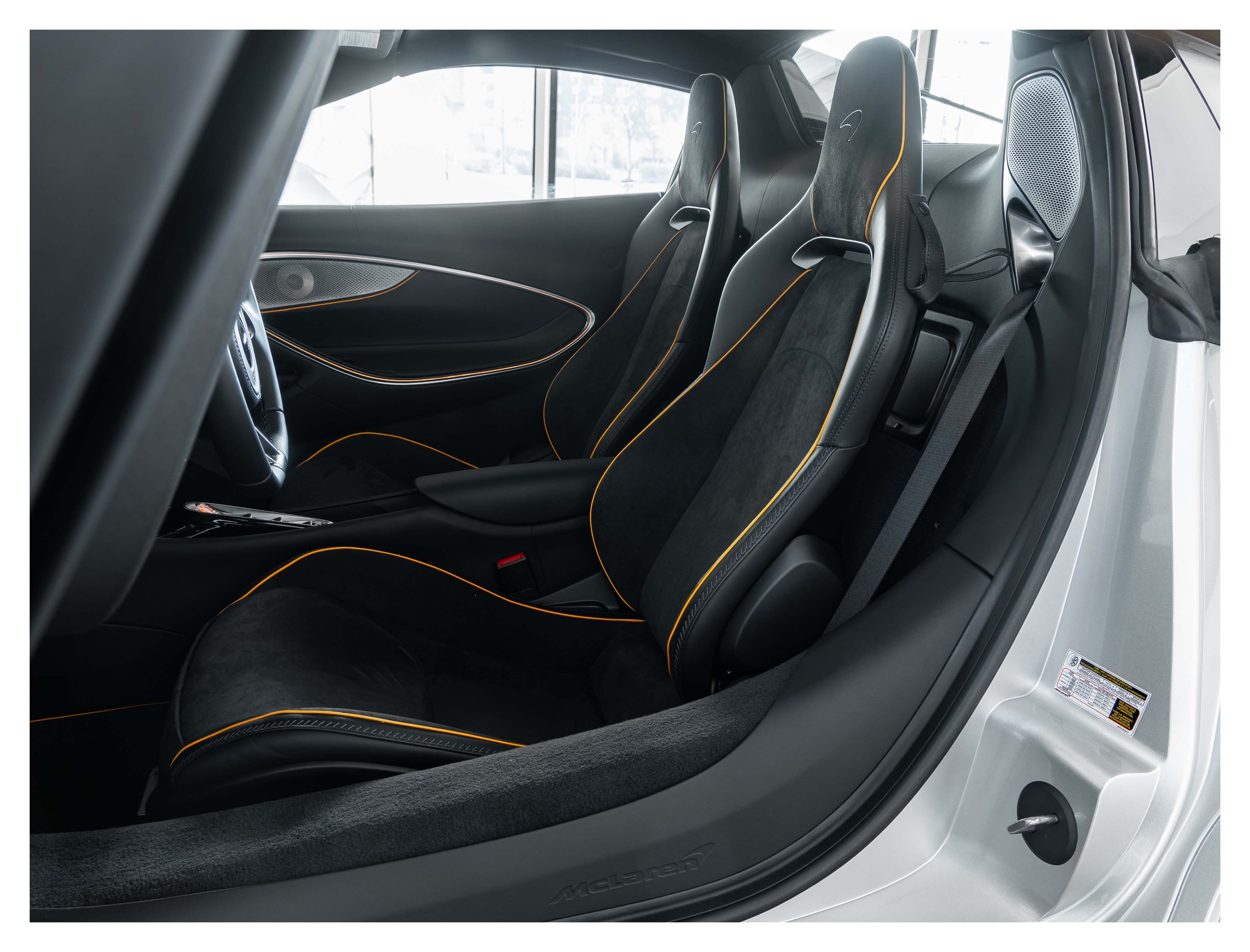 2025 McLaren Artura Spider
