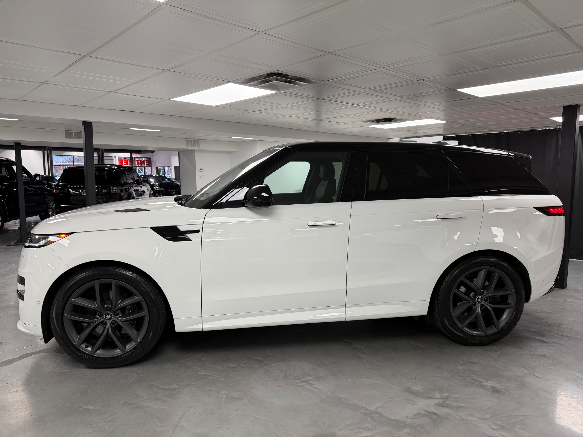 2023 Land Rover Range Rover Sport