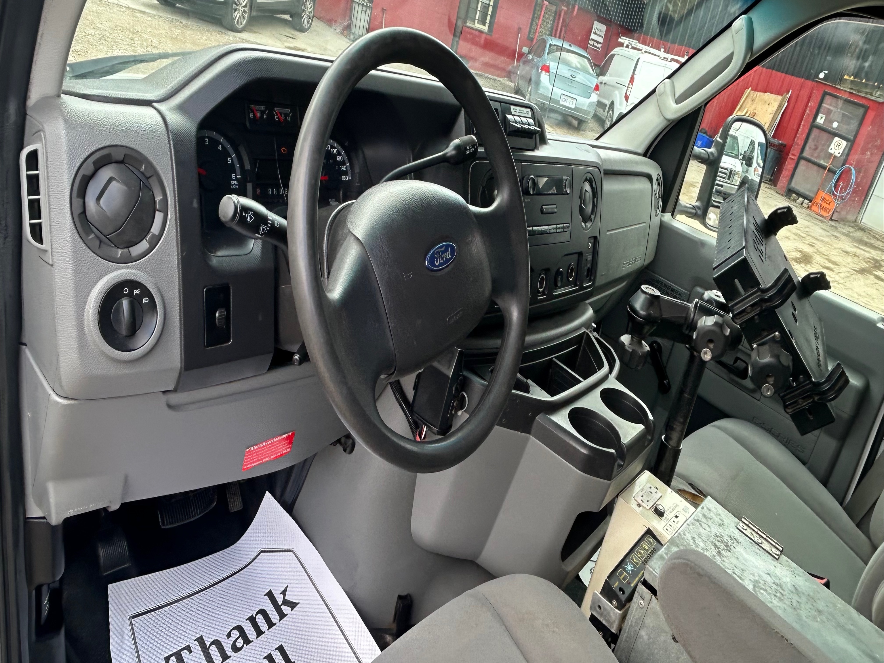 2012 Ford E-350 Super Duty