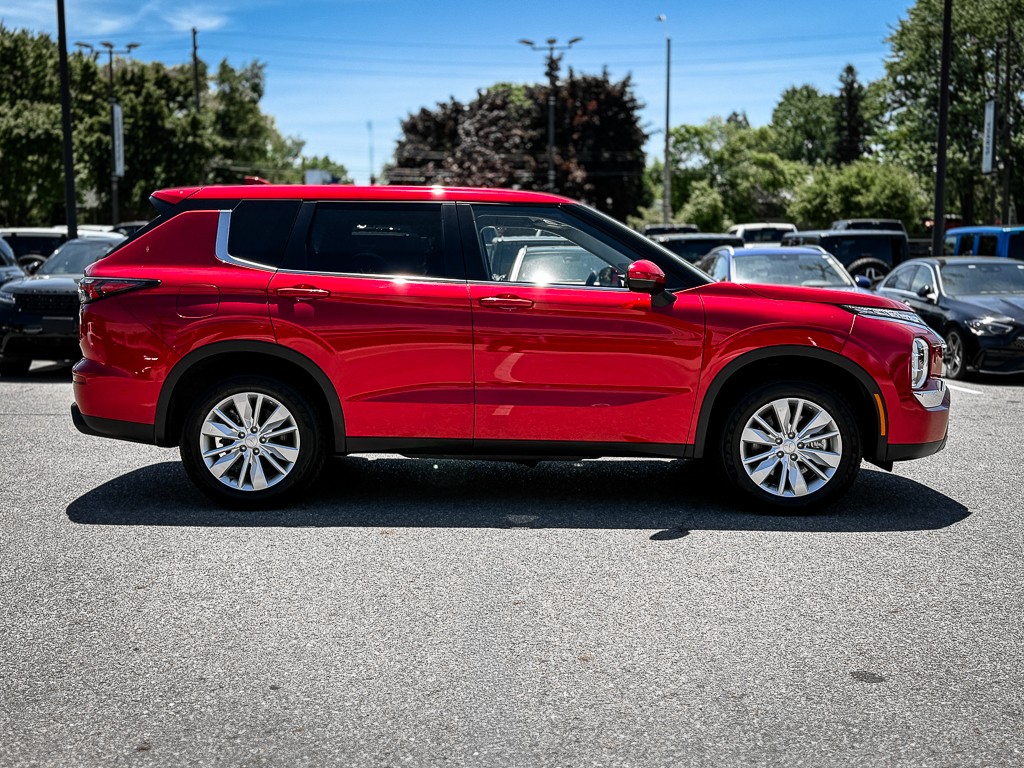 2025 Mitsubishi Outlander
