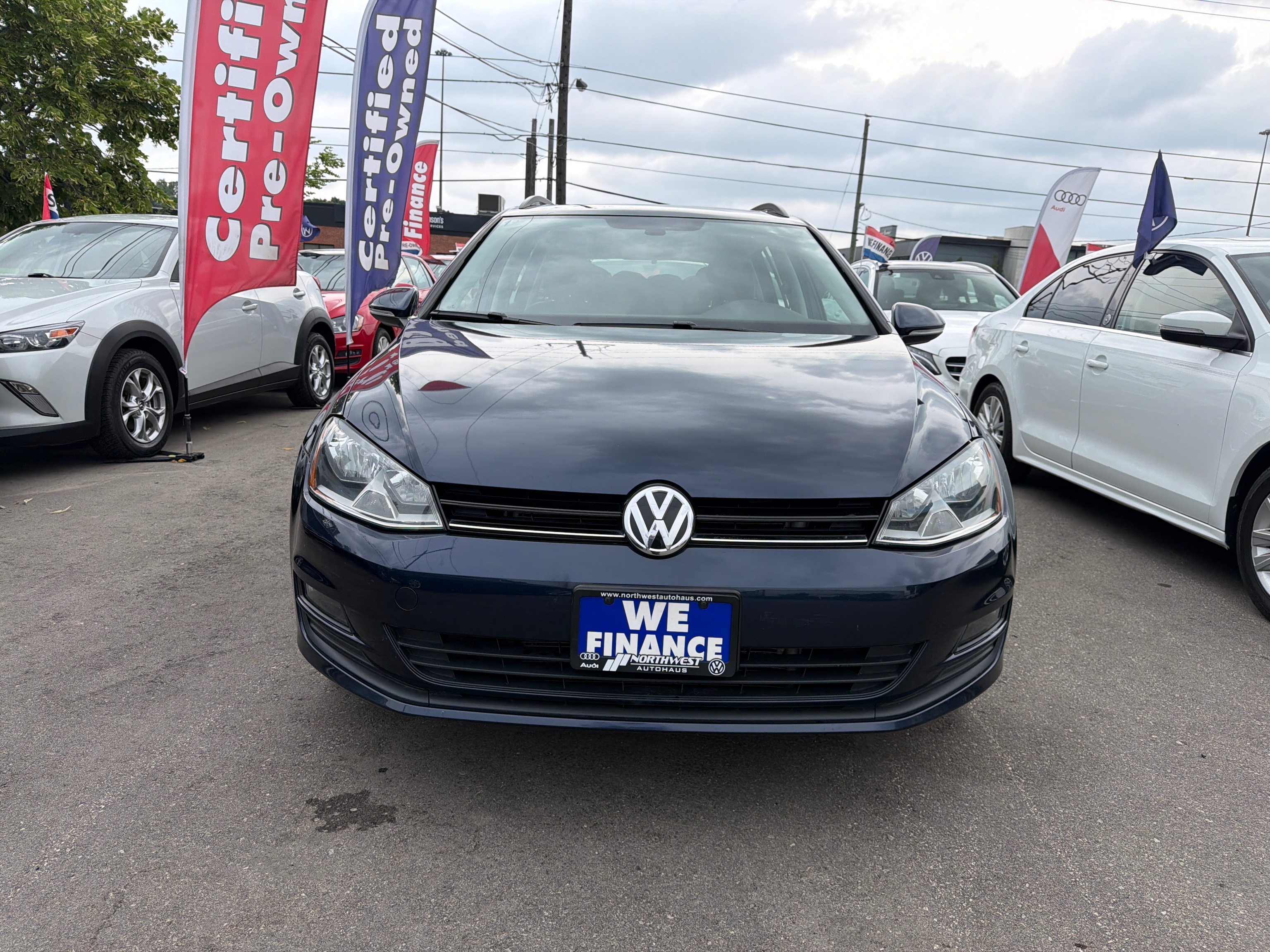 2017 Volkswagen Golf SportWagen