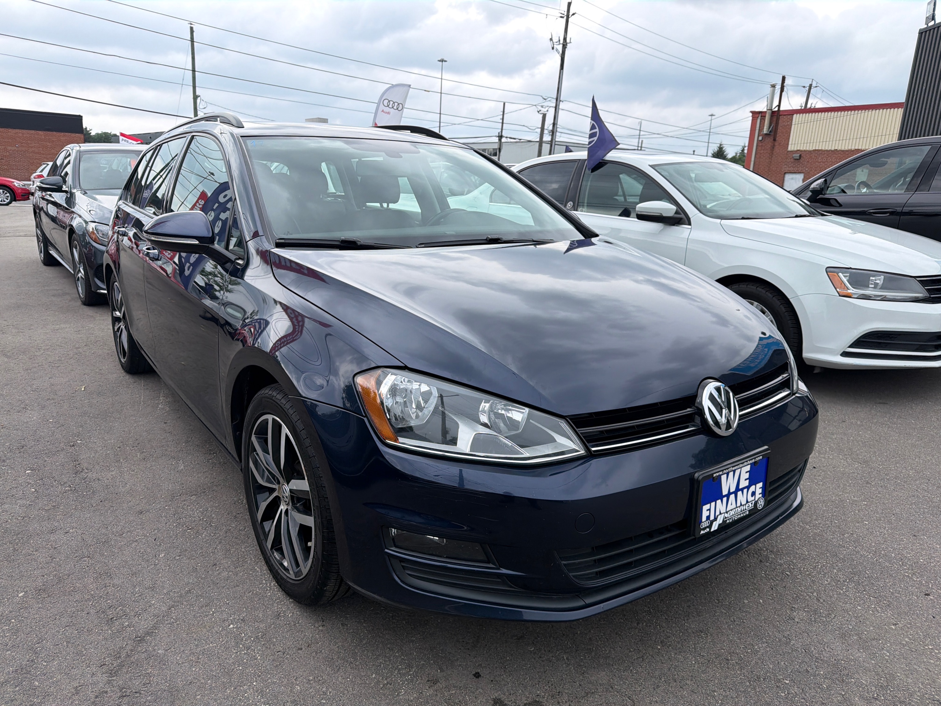 2017 Volkswagen Golf SportWagen