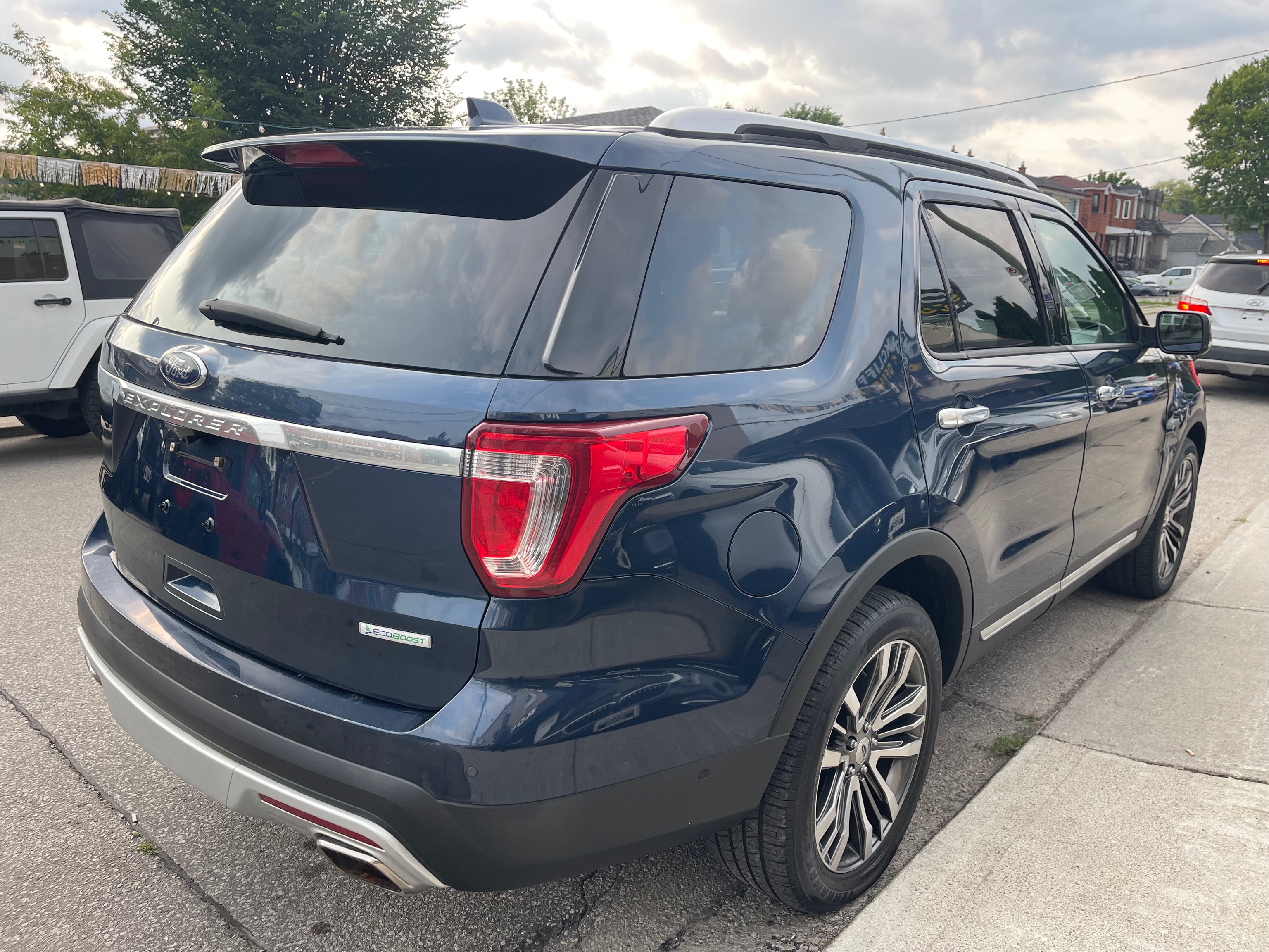 2016 Ford Explorer