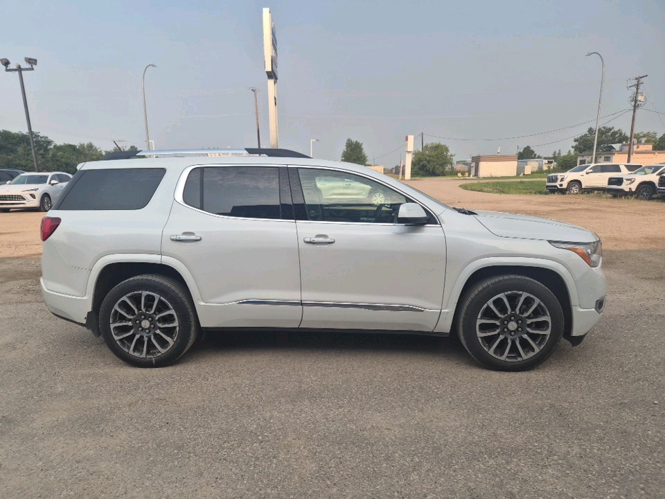 2017 GMC Acadia