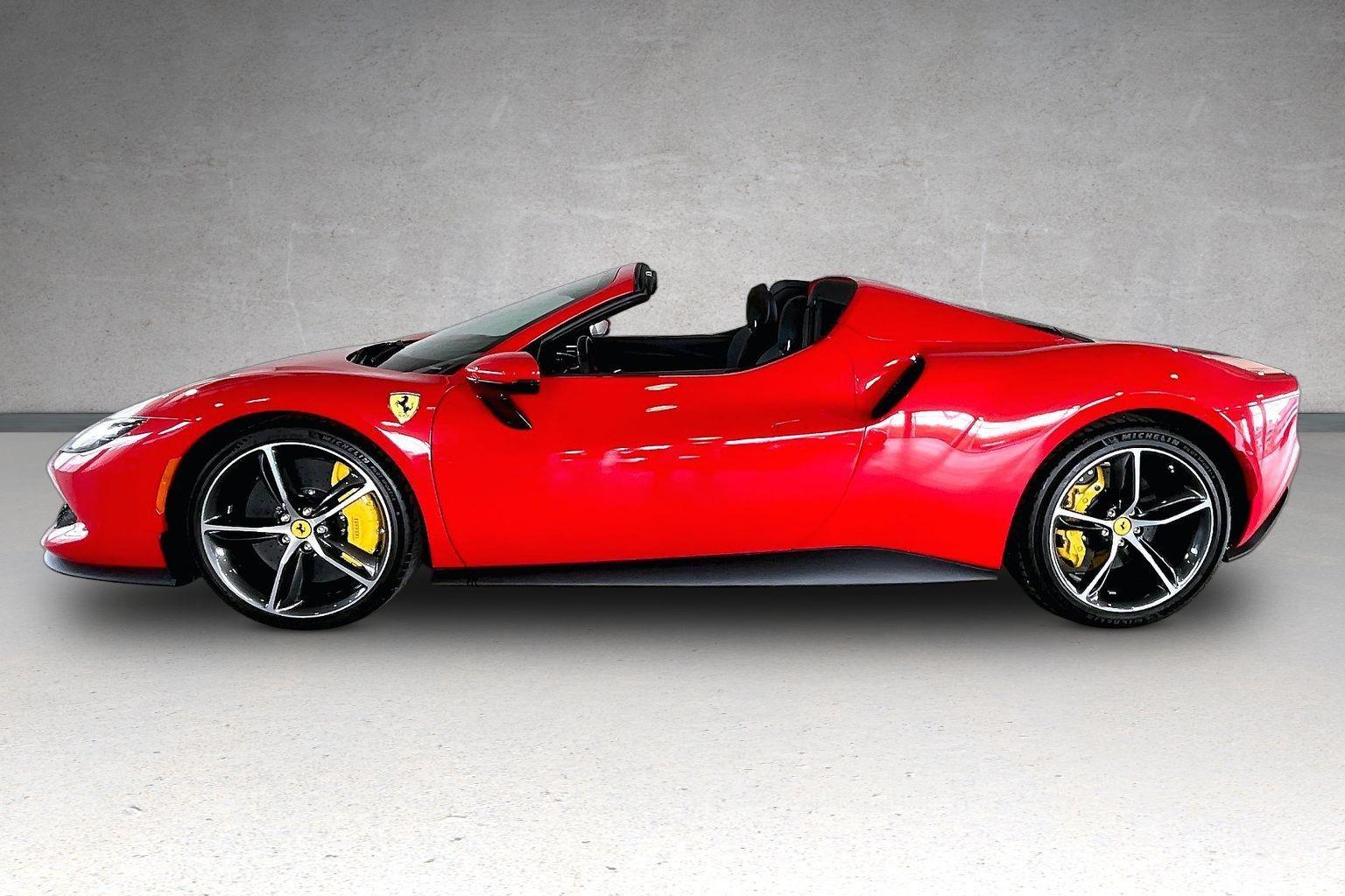 2025 Ferrari 296 GTS