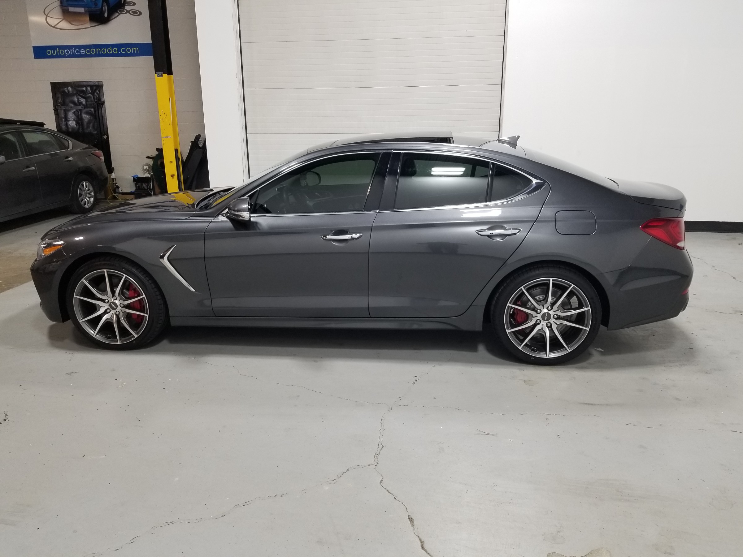 2020 Genesis G70