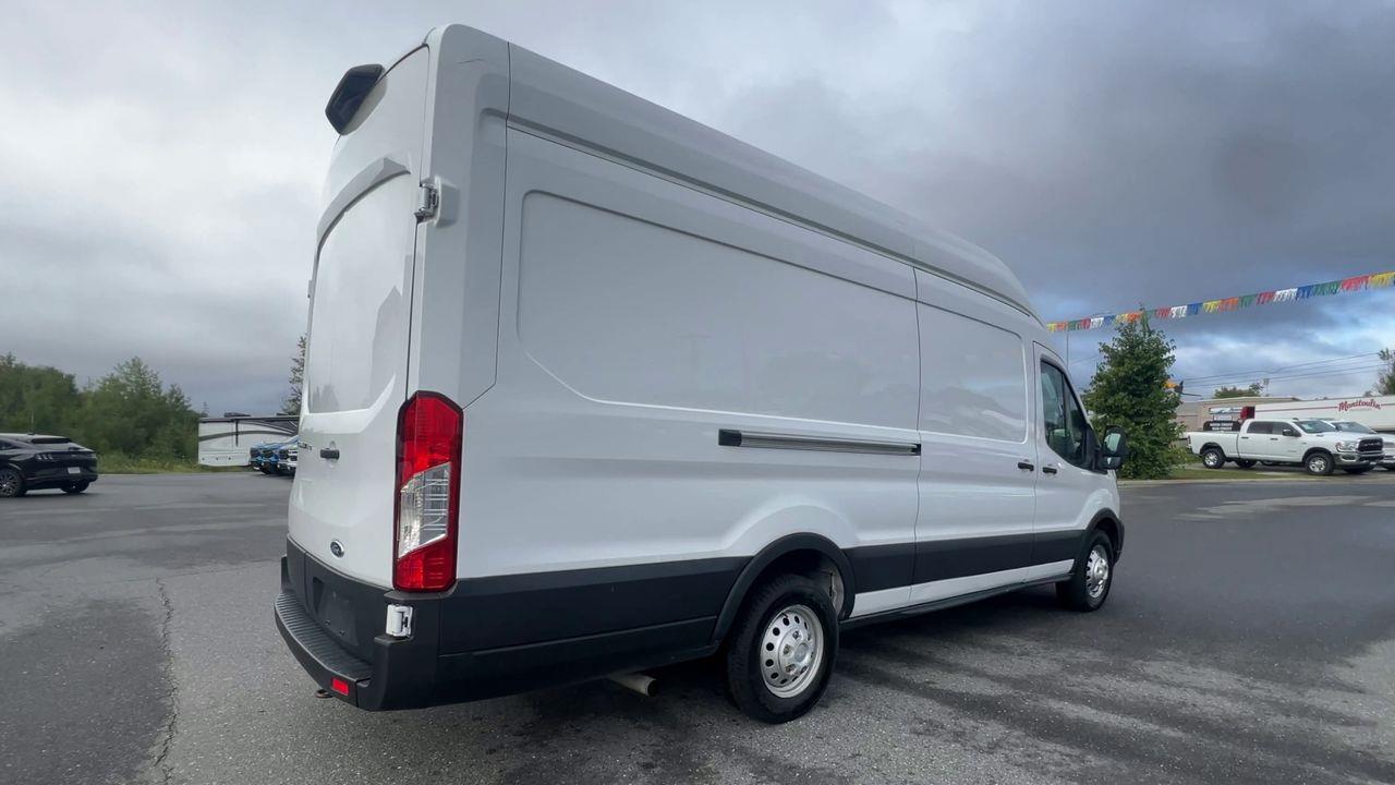 2022 Ford Transit-250 Cargo
