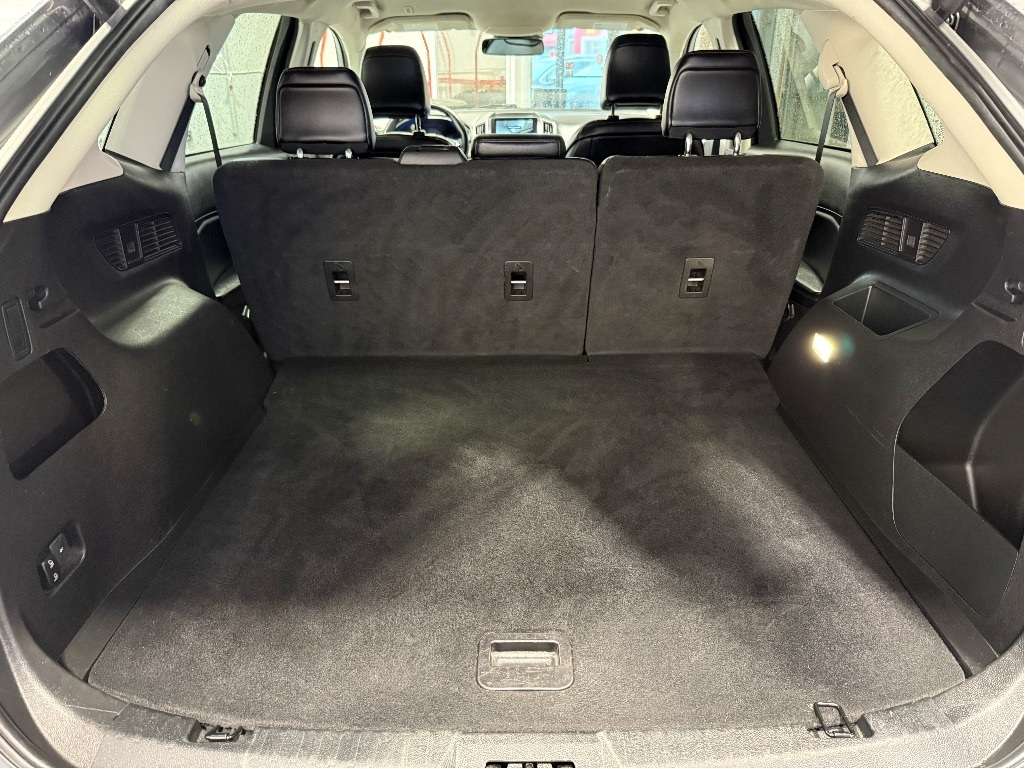 2023 Ford Edge
