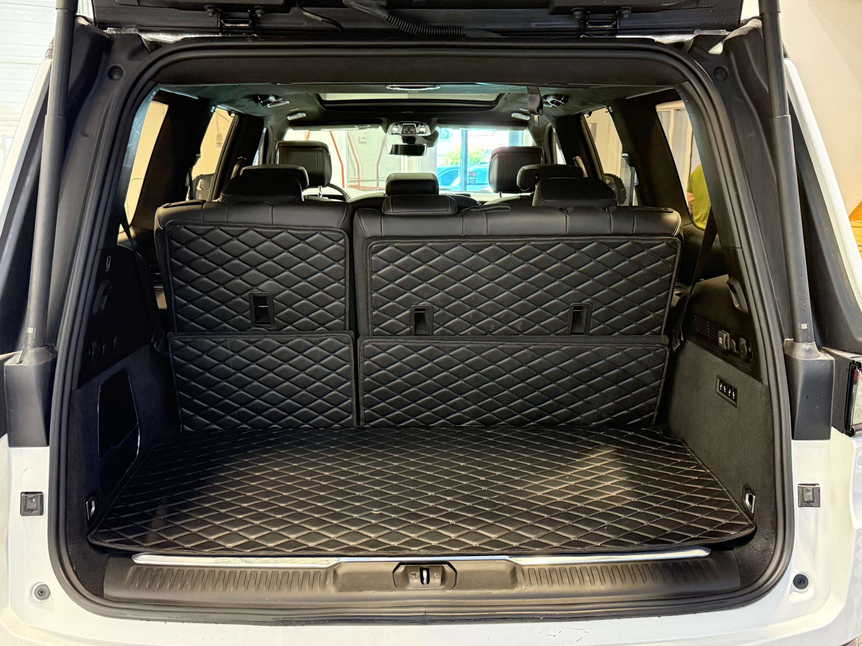 2023 Jeep Grand Wagoneer
